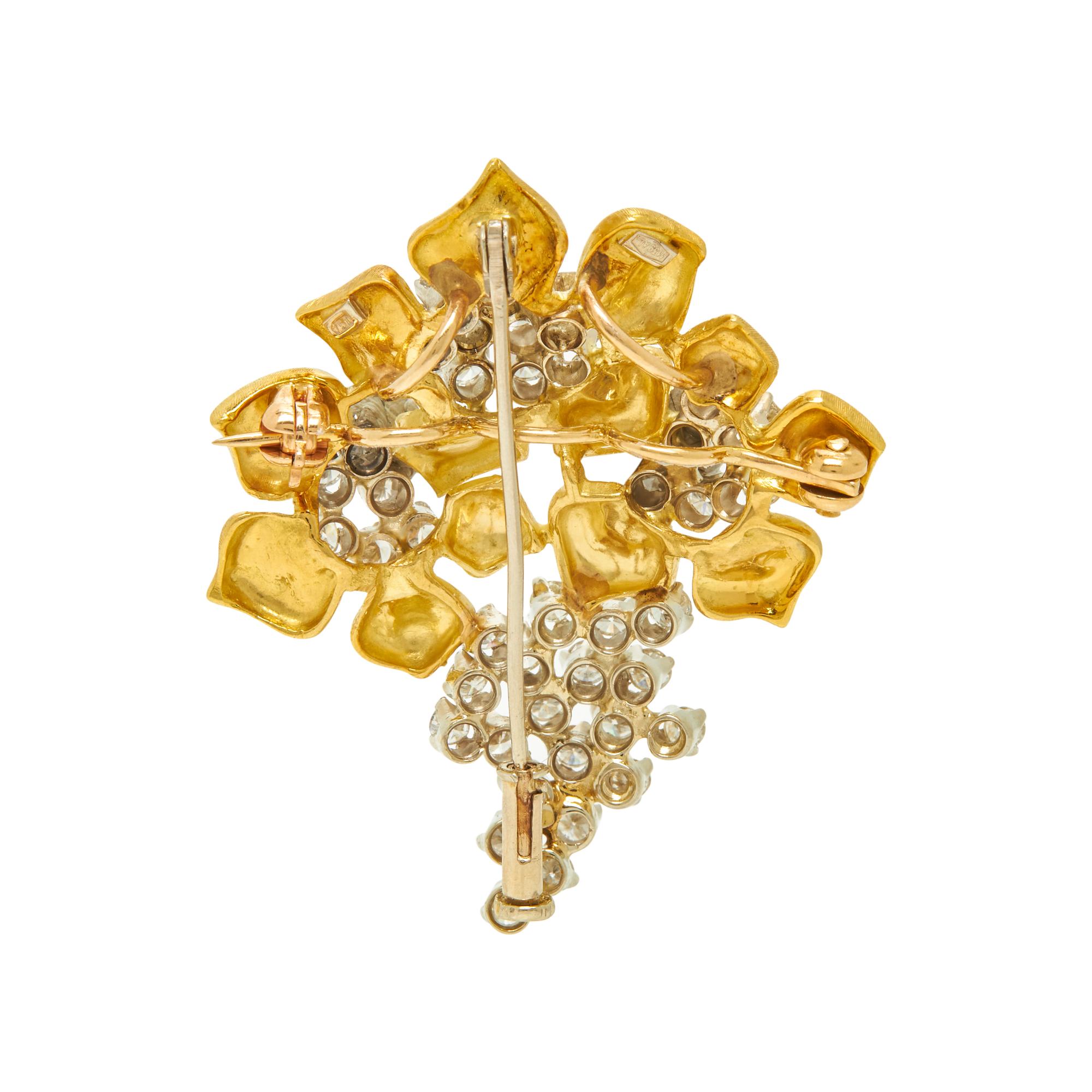 YELLOW GOLD AND DIAMOND FLOWER BROOCH/PENDANT