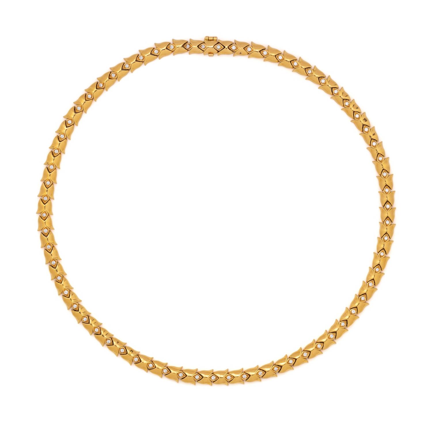 HENNELL, YELLOW GOLD AND DIAMOND NECKLACE