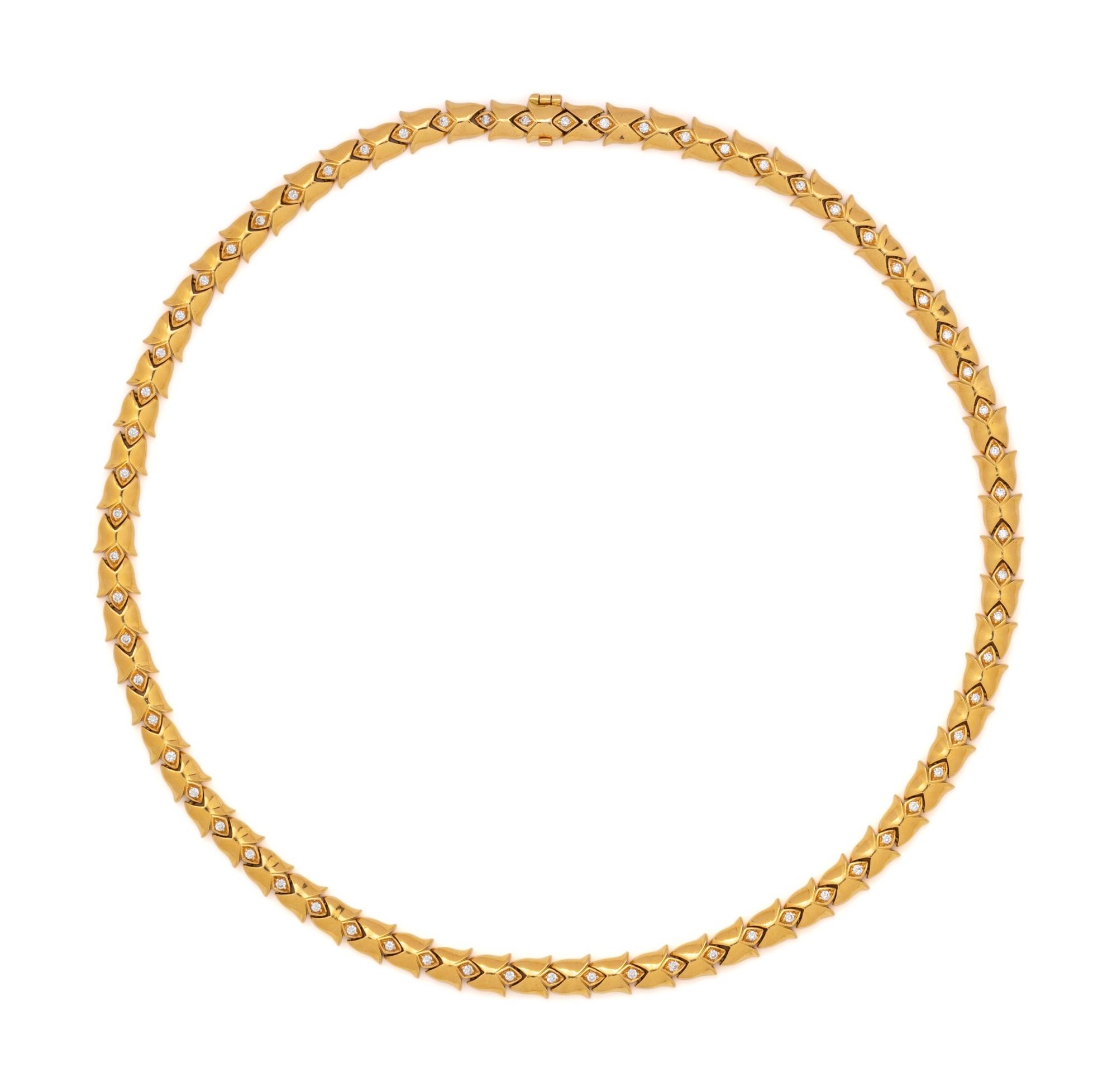 HENNELL, YELLOW GOLD AND DIAMOND NECKLACE