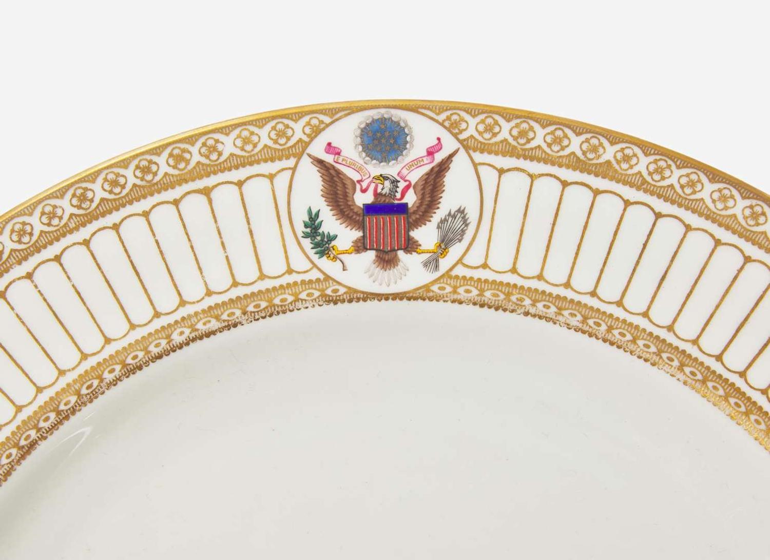 A Wedgwood Bone China Theodore Roosevelt State Service Dinner Plate, UK, circa 1902