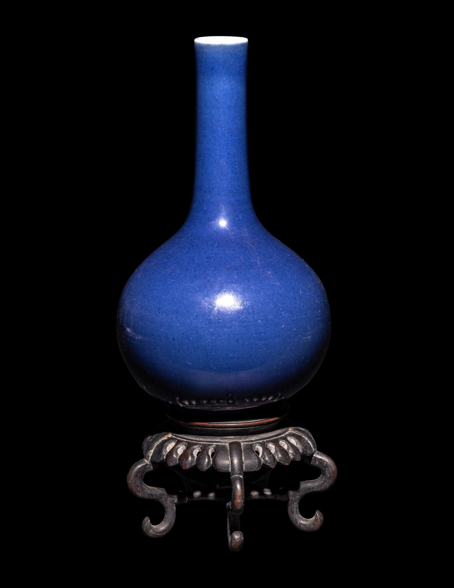 Two Chinese Blue Glazed Porcelain Vases, 19th-20th Century 晚清-民國 霽藍釉瓶兩隻