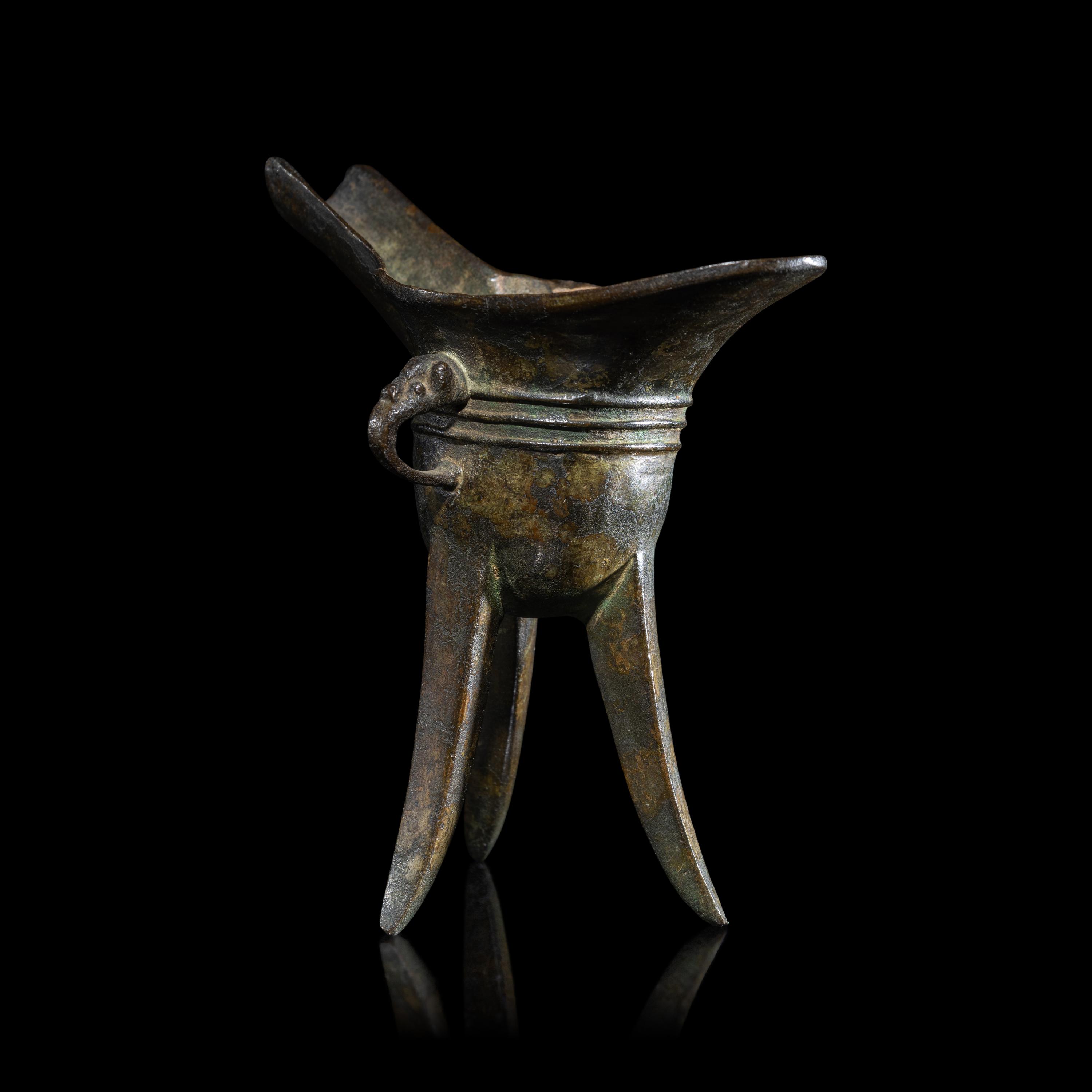 A Chinese Archaistic Bronze Wine Cup, Jue, Ming-Qing Dynasty 明-清 青銅爵