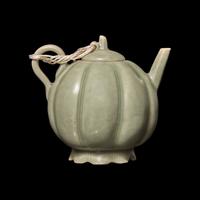 A Chinese Yueyao Style Melon Form Water Dropper and Cover 越窯青釉瓜棱式硯滴