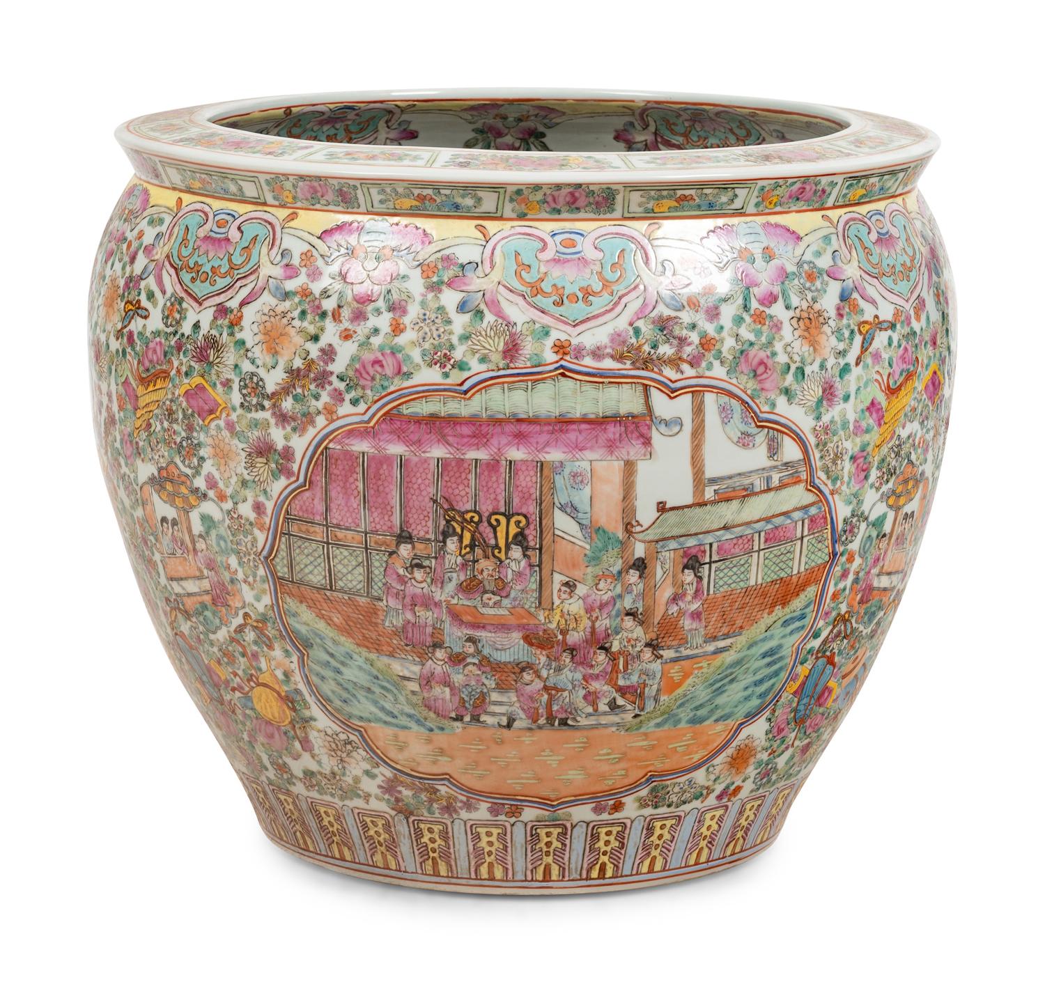 A Chinese Enameled Porcelain Jardinière