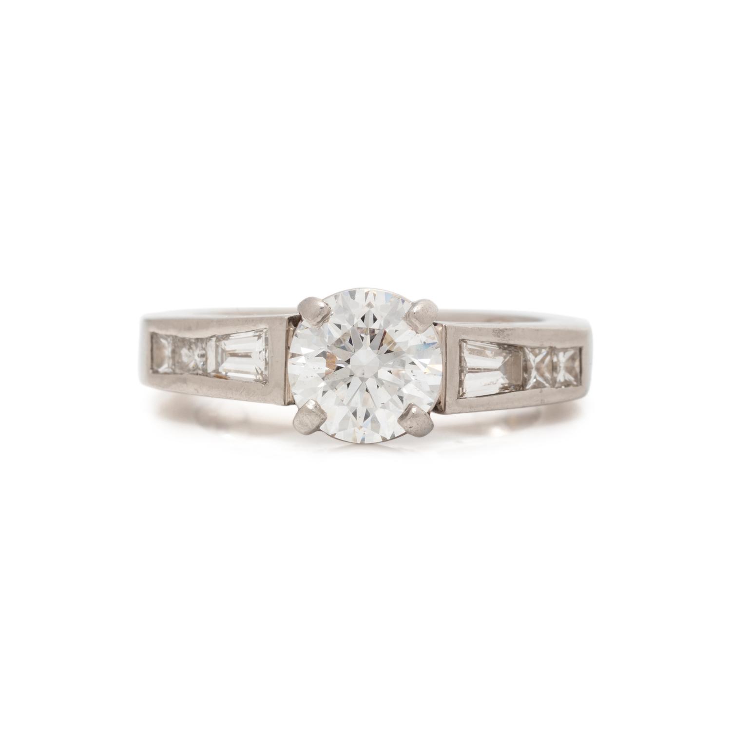 DIAMOND RING