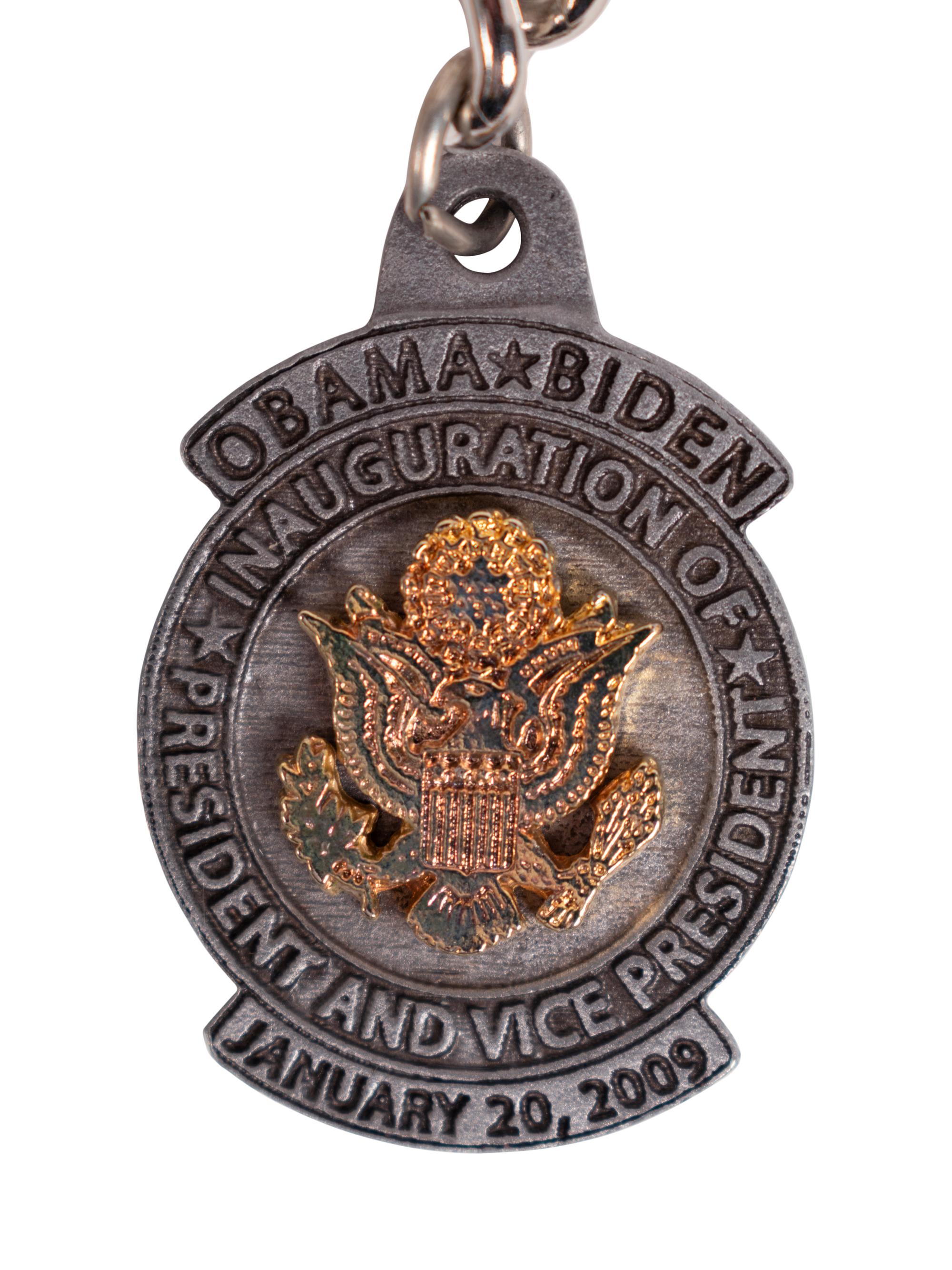 (Politics) A group of approximately 20 items relating to Barack Obama (1961) and the 2008 Presidential Election, comprising: