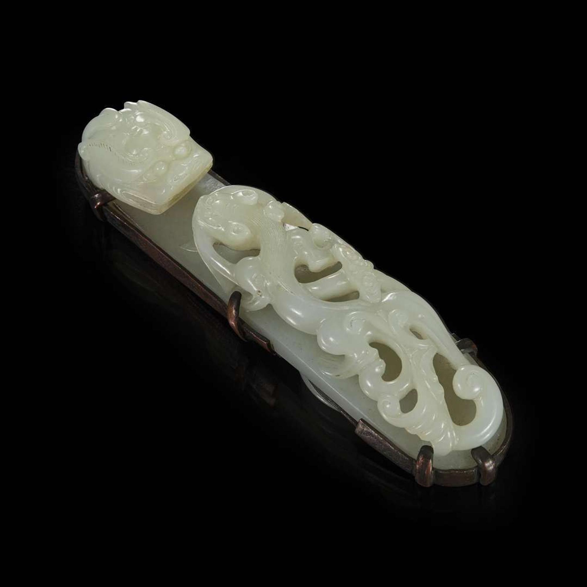 A well-carved Chinese white jade belthook 苍龙教子白玉带钩一件 18th / 19th Century ???????