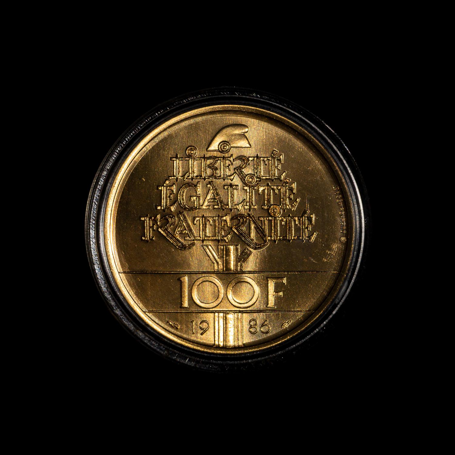 *A French Republic 1986 Statue of Liberty Centennial 100 Franc Gold Coin