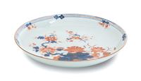 A Chinese Export Porcelain Shallow Bowl Diameter 11 inches. — 19TH CENTURY