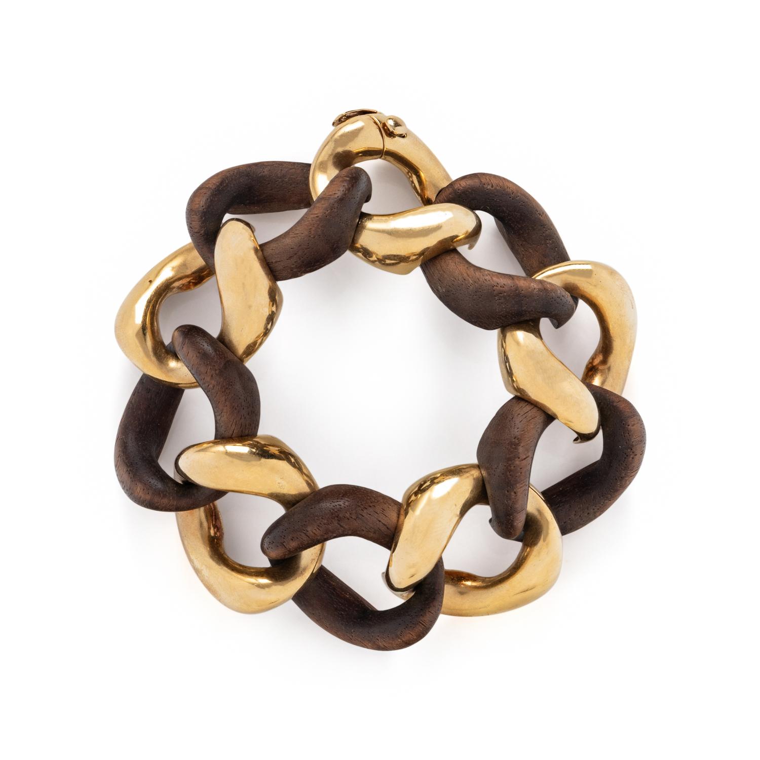SEAMAN SCHEPPS, YELLOW GOLD AND WOOD LINK BRACELET