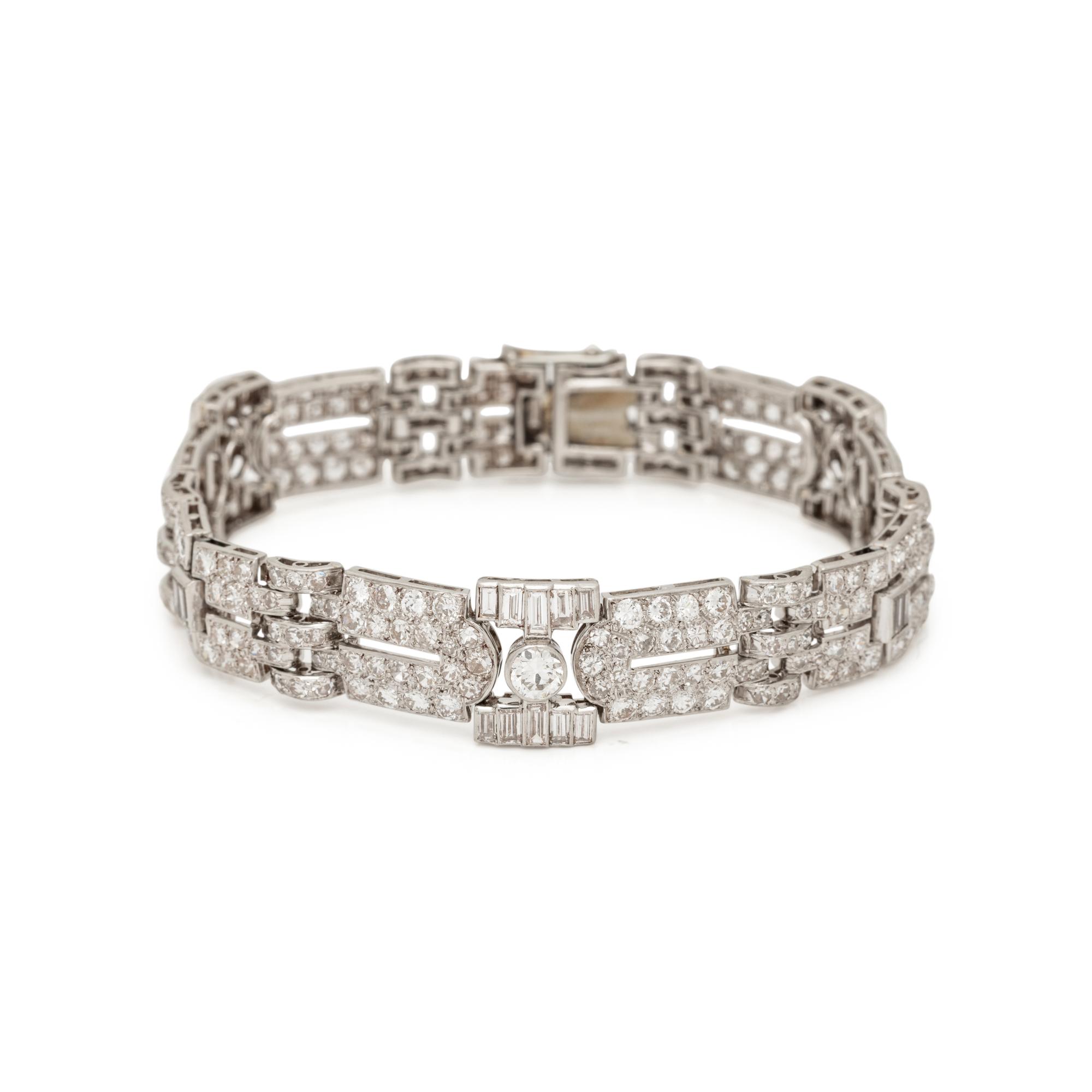 ART DECO, PLATINUM AND DIAMOND BRACELET