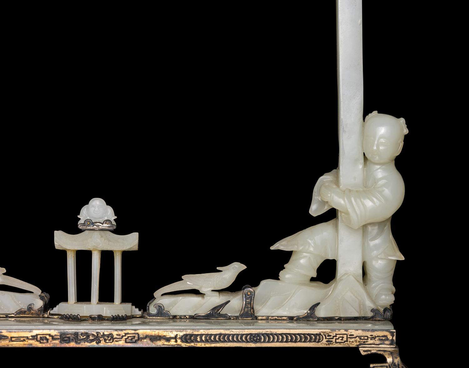 An Edward I. Farmer White Jade and Silver Mounted Chinoiserie Desk Clock, Circa 1930 Edward I. Farmer約1930年製中國風白玉童子座鐘