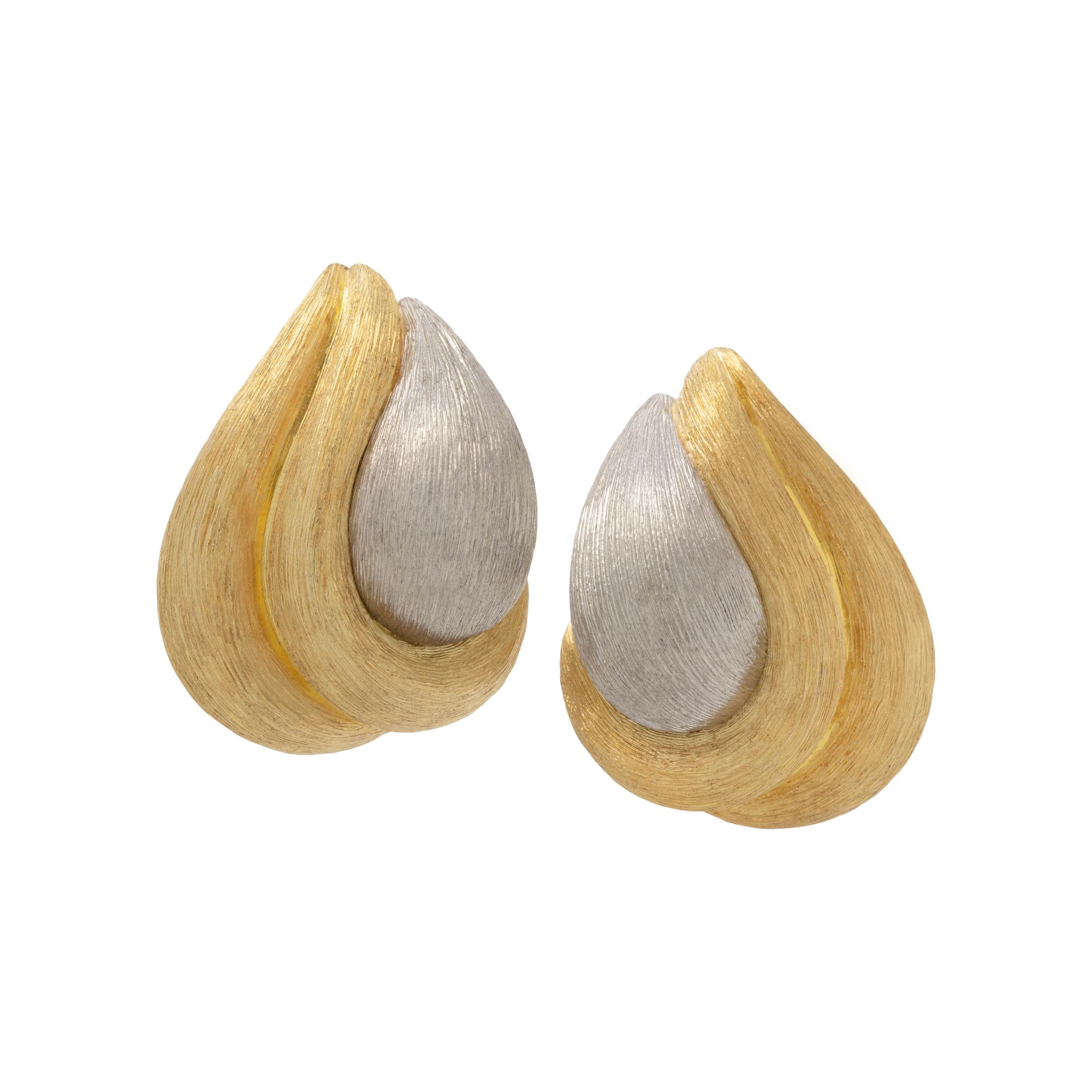 HENRY DUNAY, YELLOW GOLD AND PLATINUM EARCLIPS