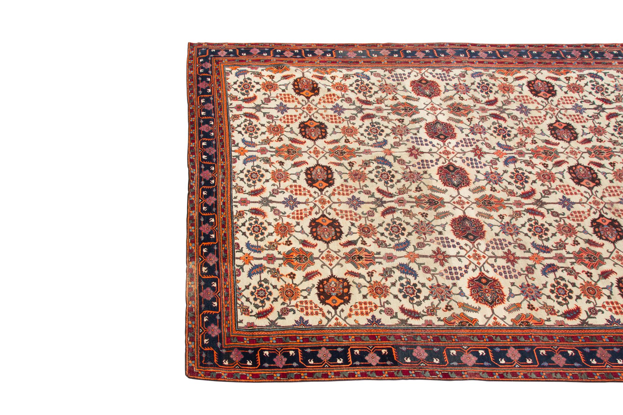 A Lahore Carpet 12 feet x 14 feet. — EARLY 20TH CENTURY