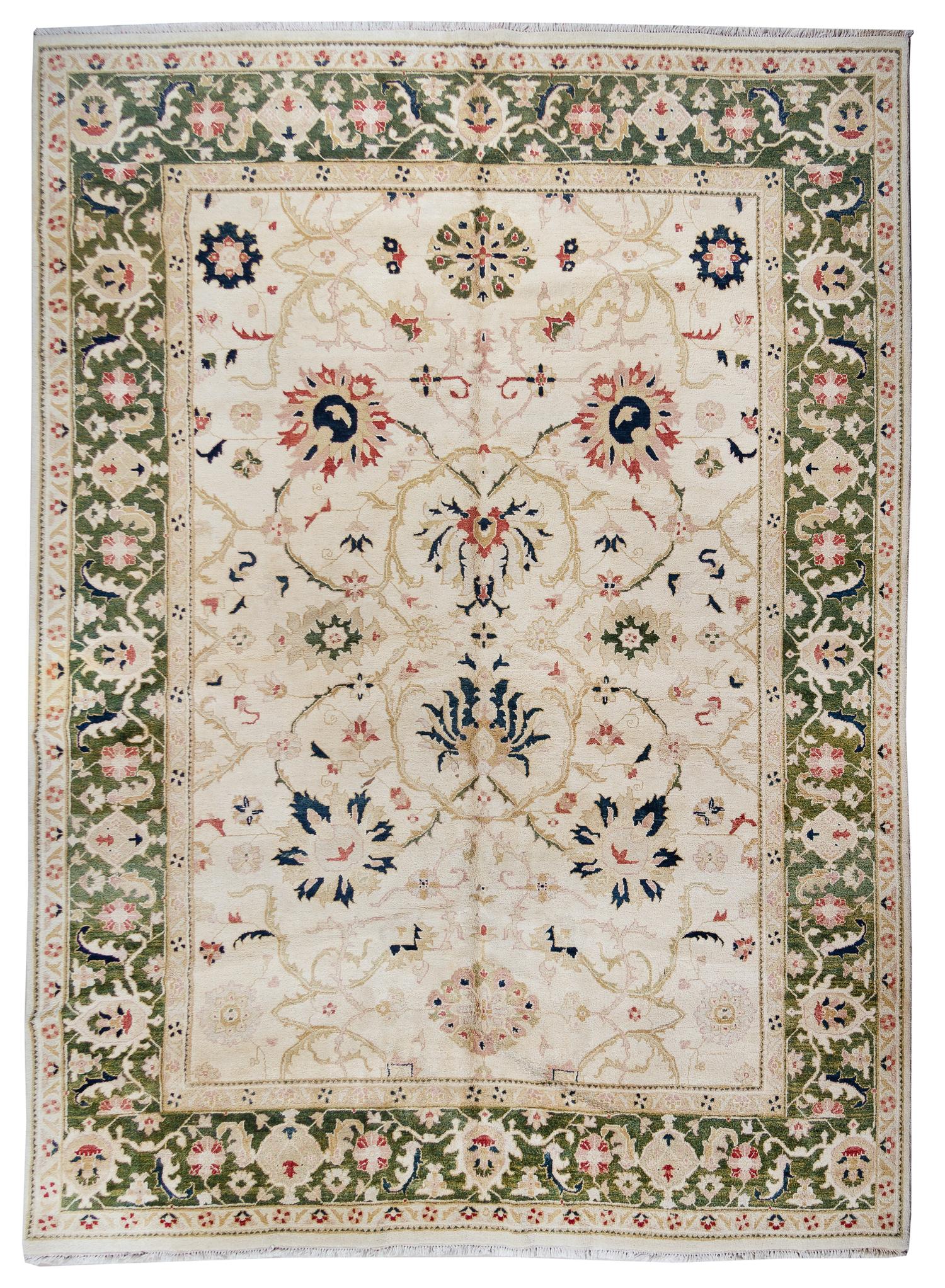 An Oushak Wool Rug 13 feet 7 inches x 9 feet 6 inches. — MID-20TH CENTURY