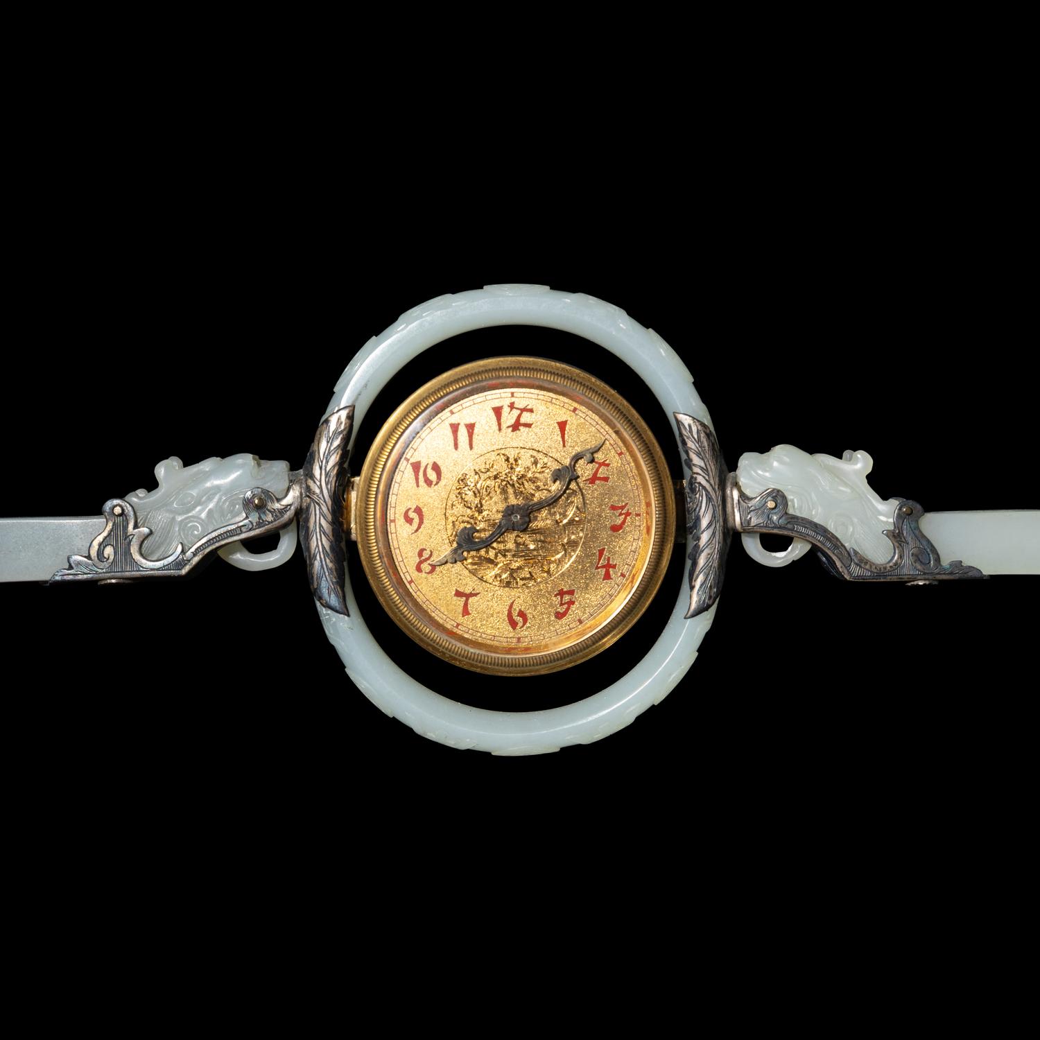 An Edward I. Farmer White Jade and Silver Mounted Chinoiserie Desk Clock, Circa 1930 Edward I. Farmer約1930年製中國風白玉童子座鐘