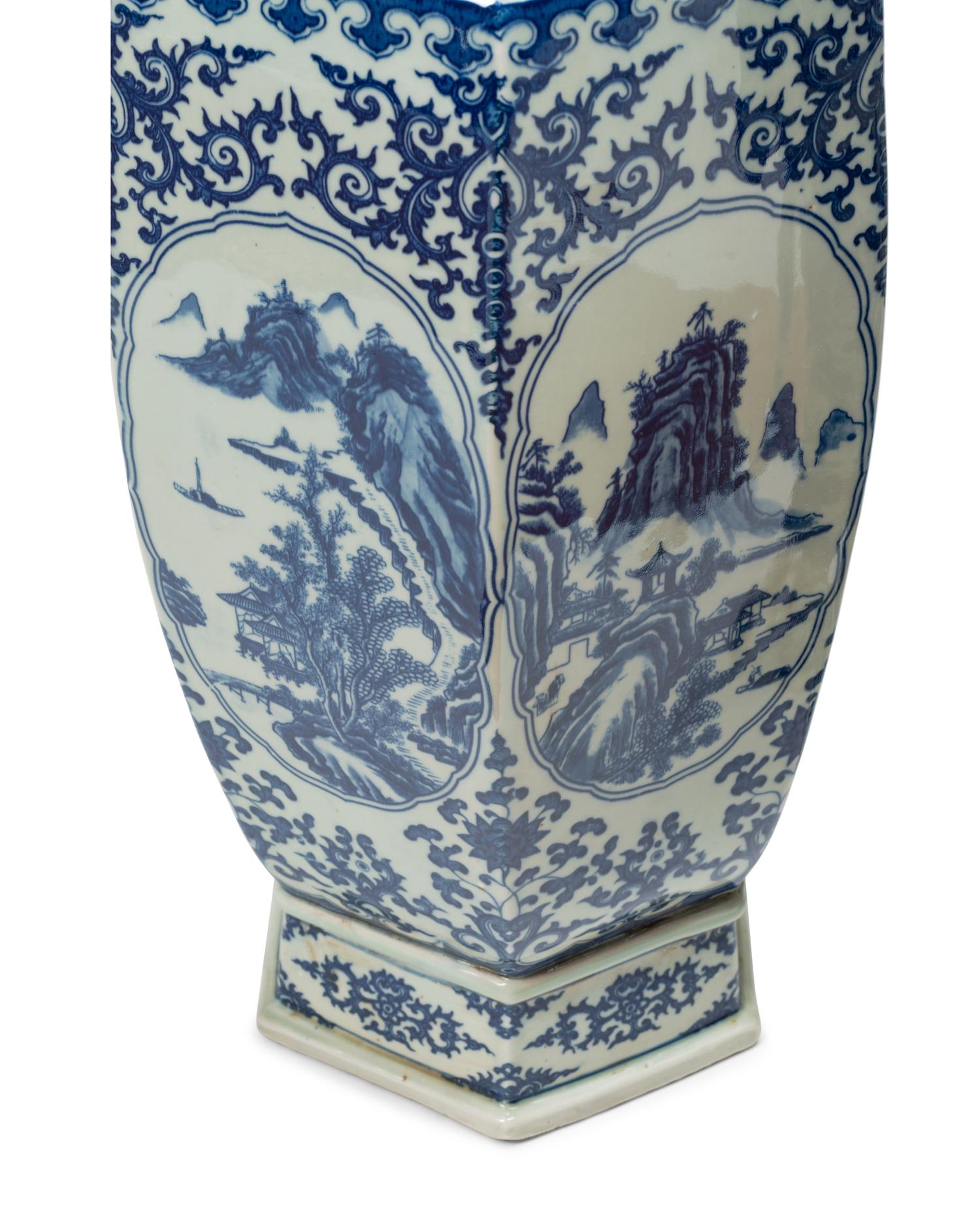 A Pair of Chinese Export Porcelain Vases