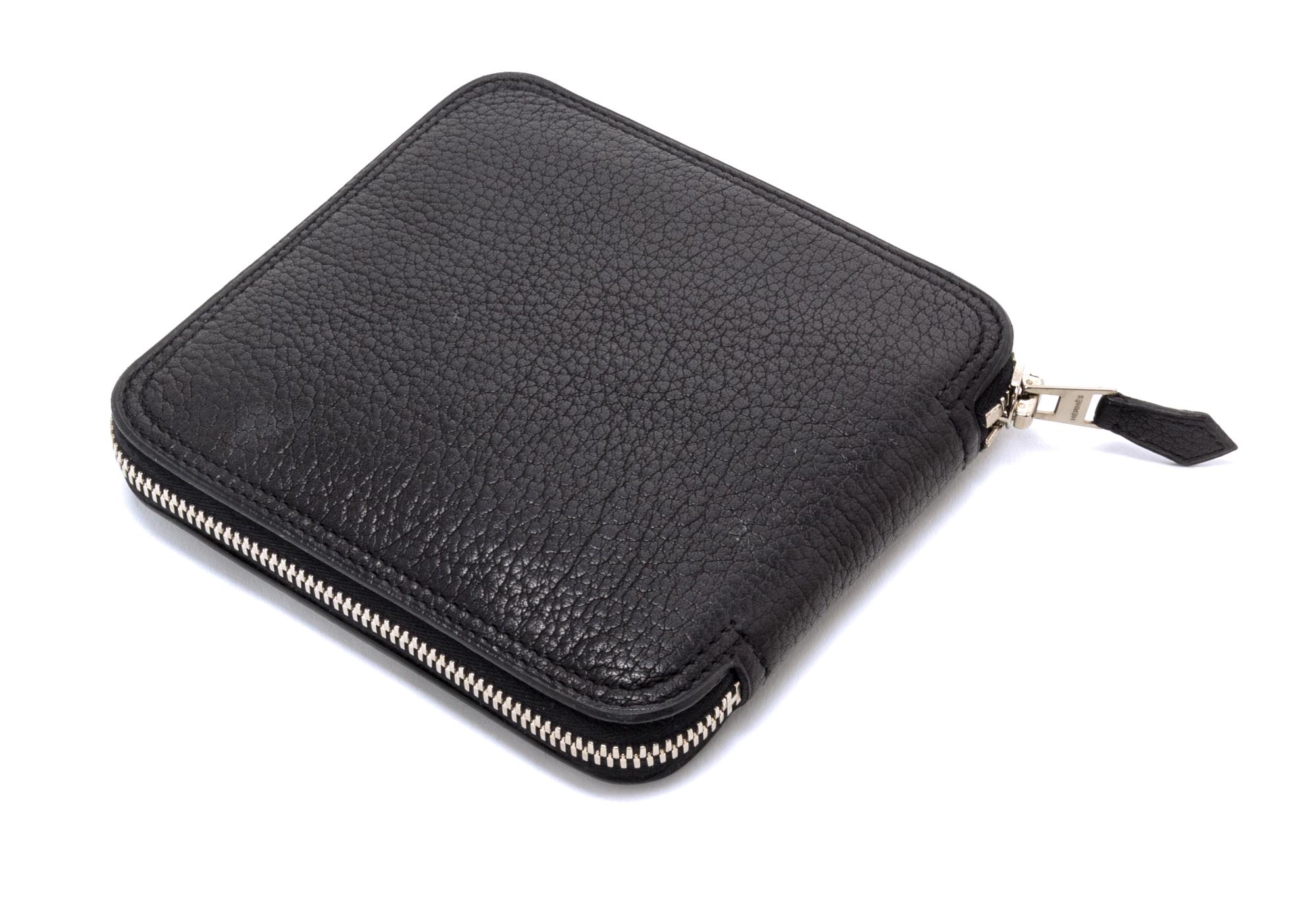 An Hermes Noir Togo Silky Pop Tote, 12" x 11" x 5".