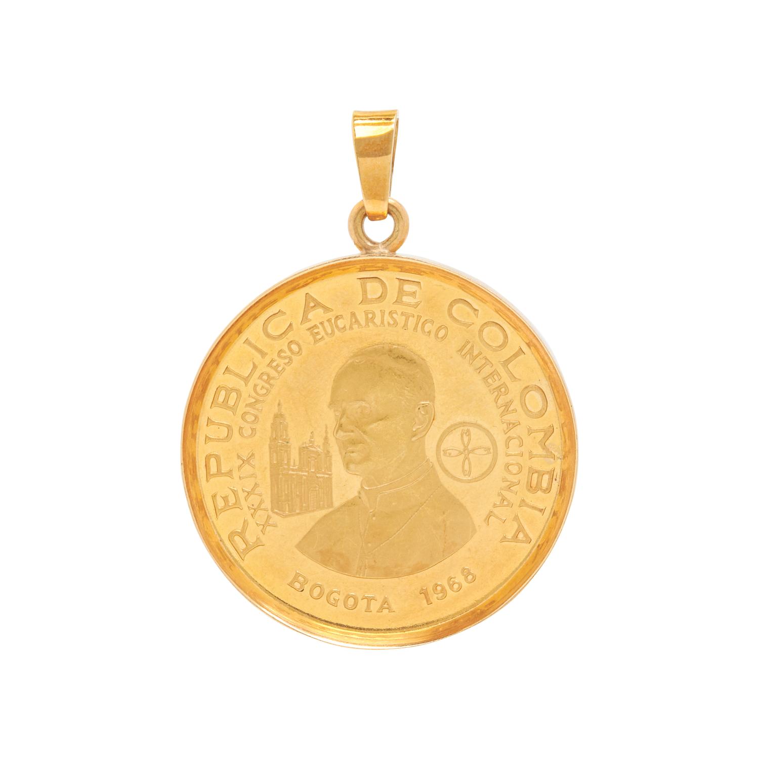 YELLOW GOLD COIN PENDANT