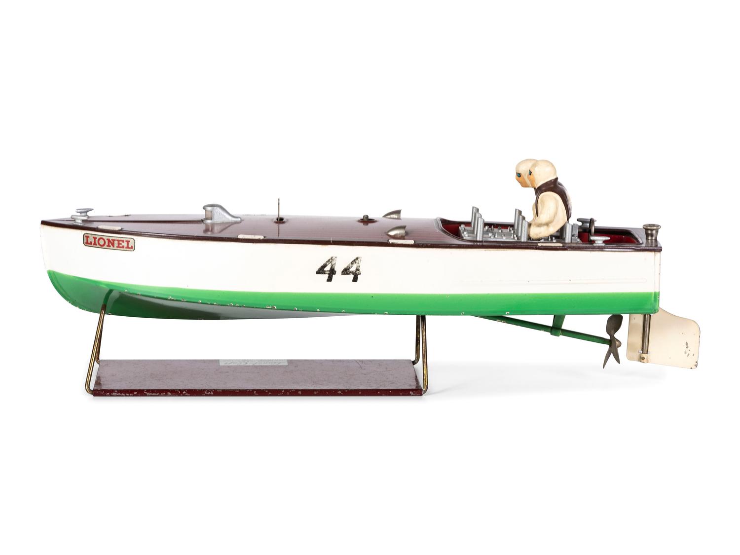 A Lionel Tin Wind Up Speed Boat