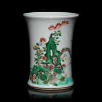 A Small Chinese Famille Verte Brush Pot, Bitong — 五彩花鳥圖小筆筒