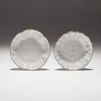 Two Chinese Ge Type Floriform Small Dishes, Qing Dynasty — 清 哥窯花口碟兩件