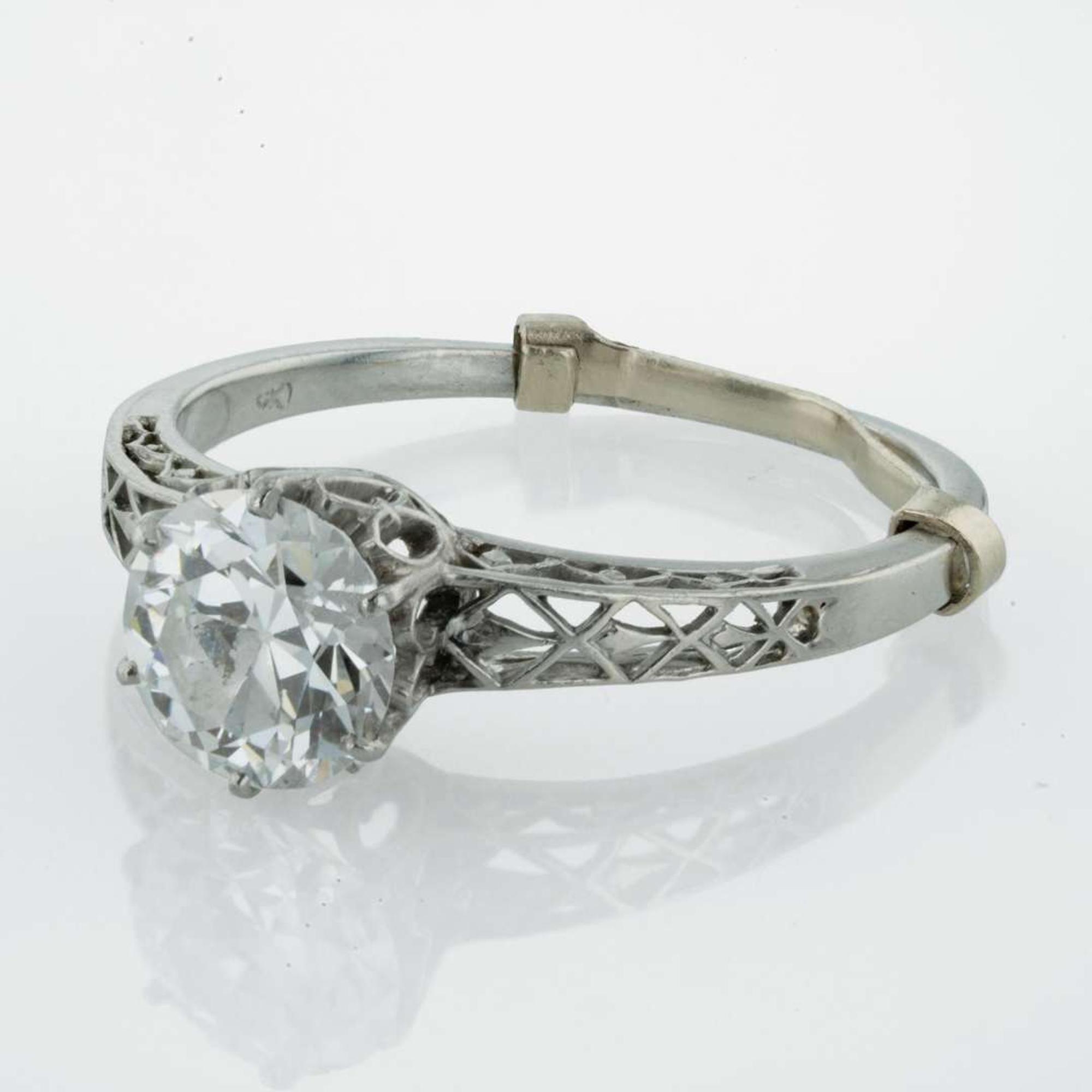 A Platinum and Diamond Ring