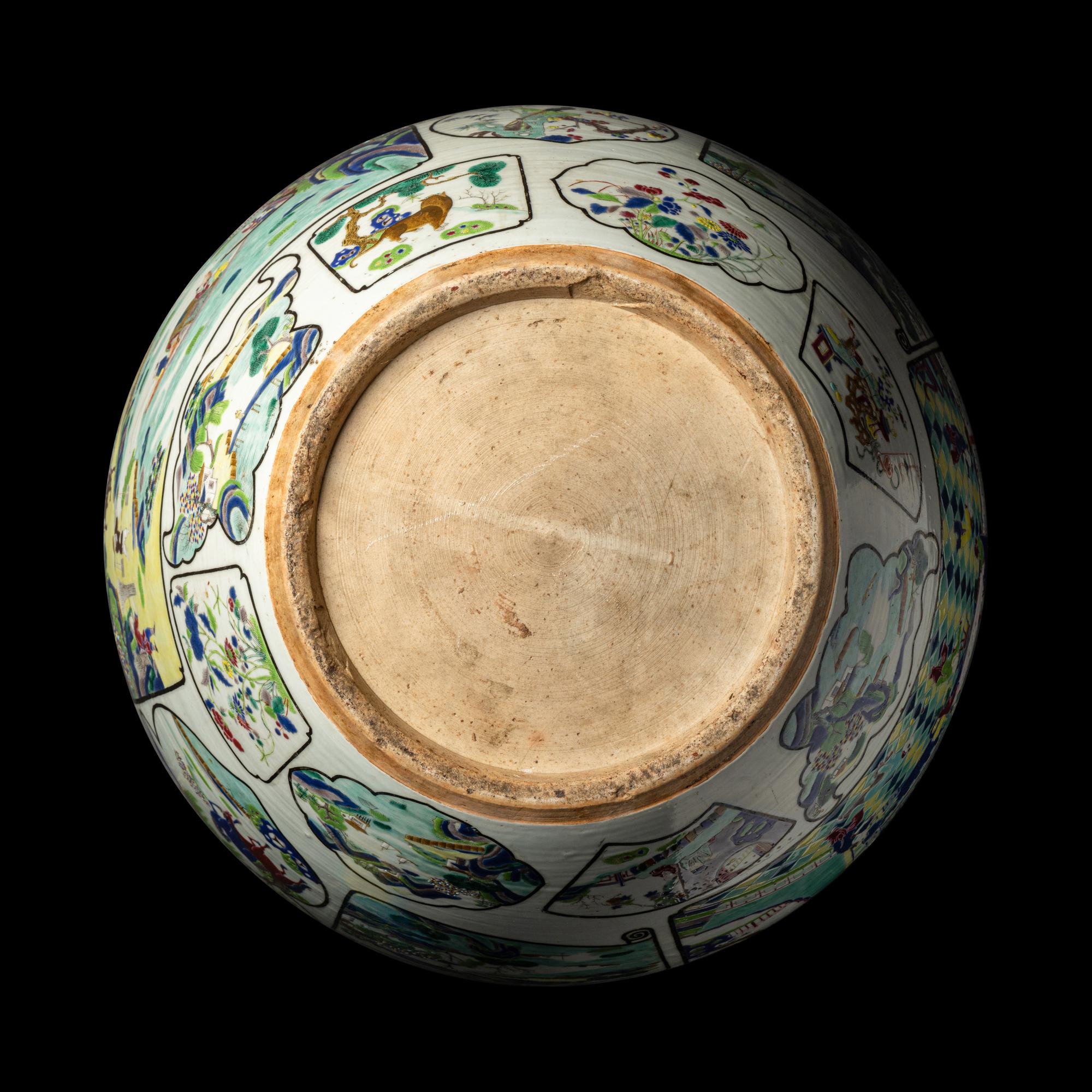 A Chinese Famille Rose Porcelain Fish Bowl, Late 19th-Early 20th Century 清晚期 粉彩開光人物故事博古圖大畫缸
