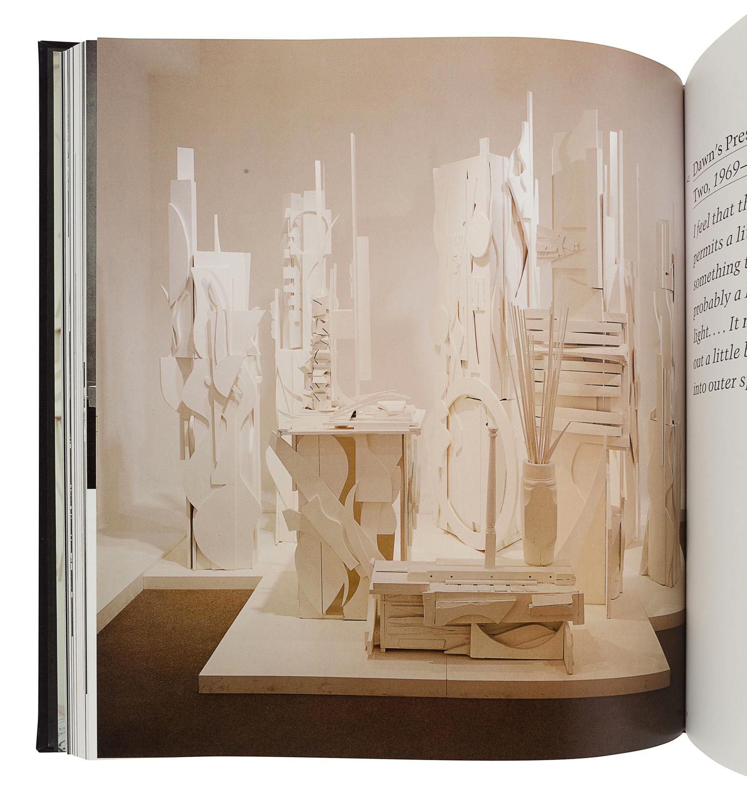 [NEVELSON, Louis (1899-1988)]. LIPMAN, Jean. Nevelson’s World. New York: Hudson Hills Press, 1983.