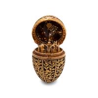 A German Gold Mounted Agate Egg-Form Nécessaire