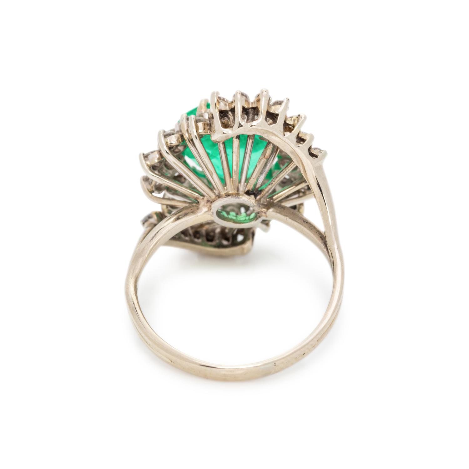 EMERALD AND DIAMOND RING