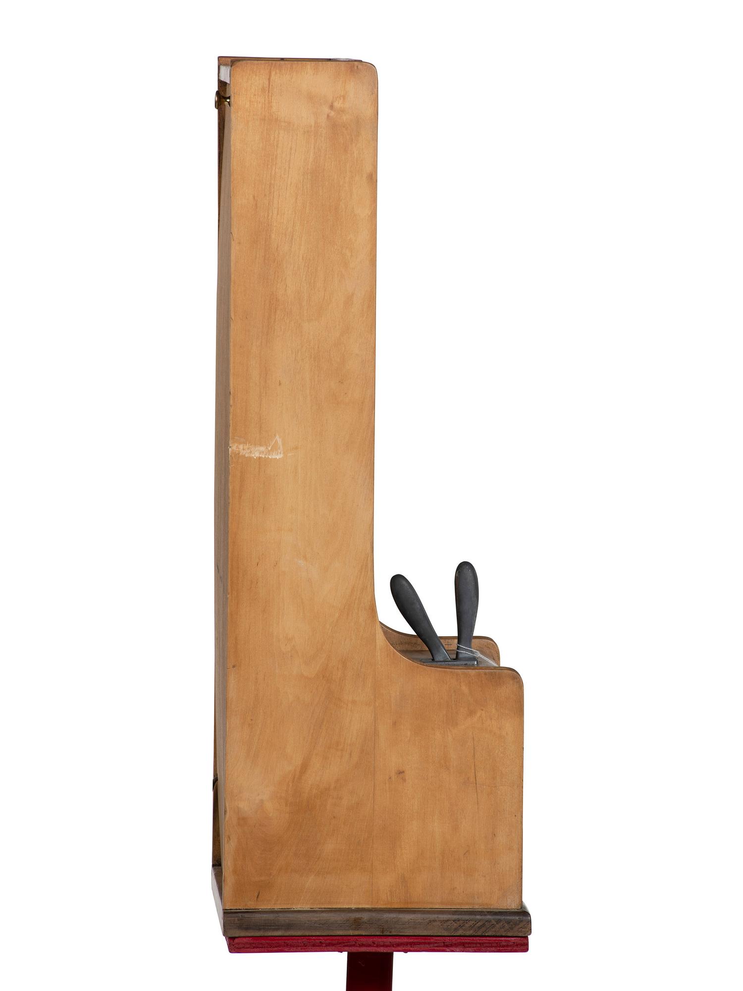 An Exhibit Supply Co. 1 Cent Love Meter on Stand