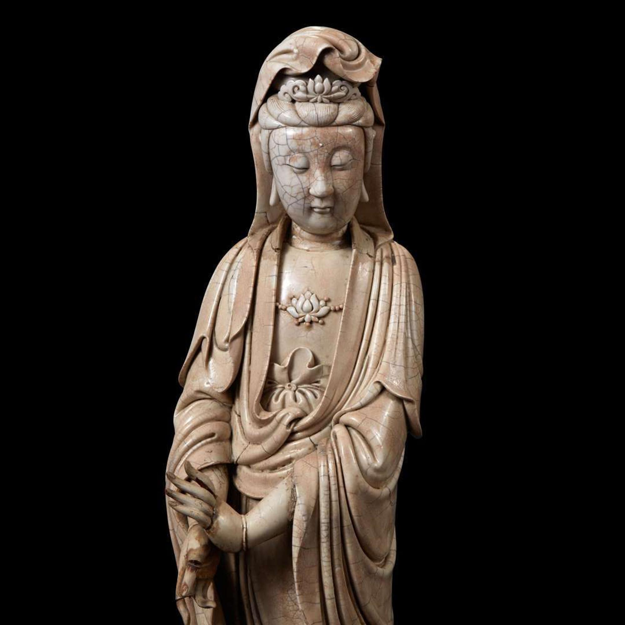 An exceptionally large Dehua blanc de Chine figure of Guanyin 德化窑观音像 Qing dynasty or earlier ????