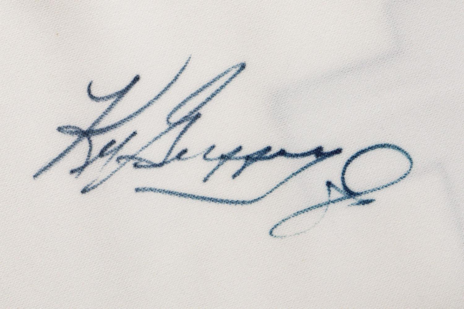 A Ken Griffey Jr. Signed Autograph Seattle Mariners Jersey (Beckett Authentication Services)