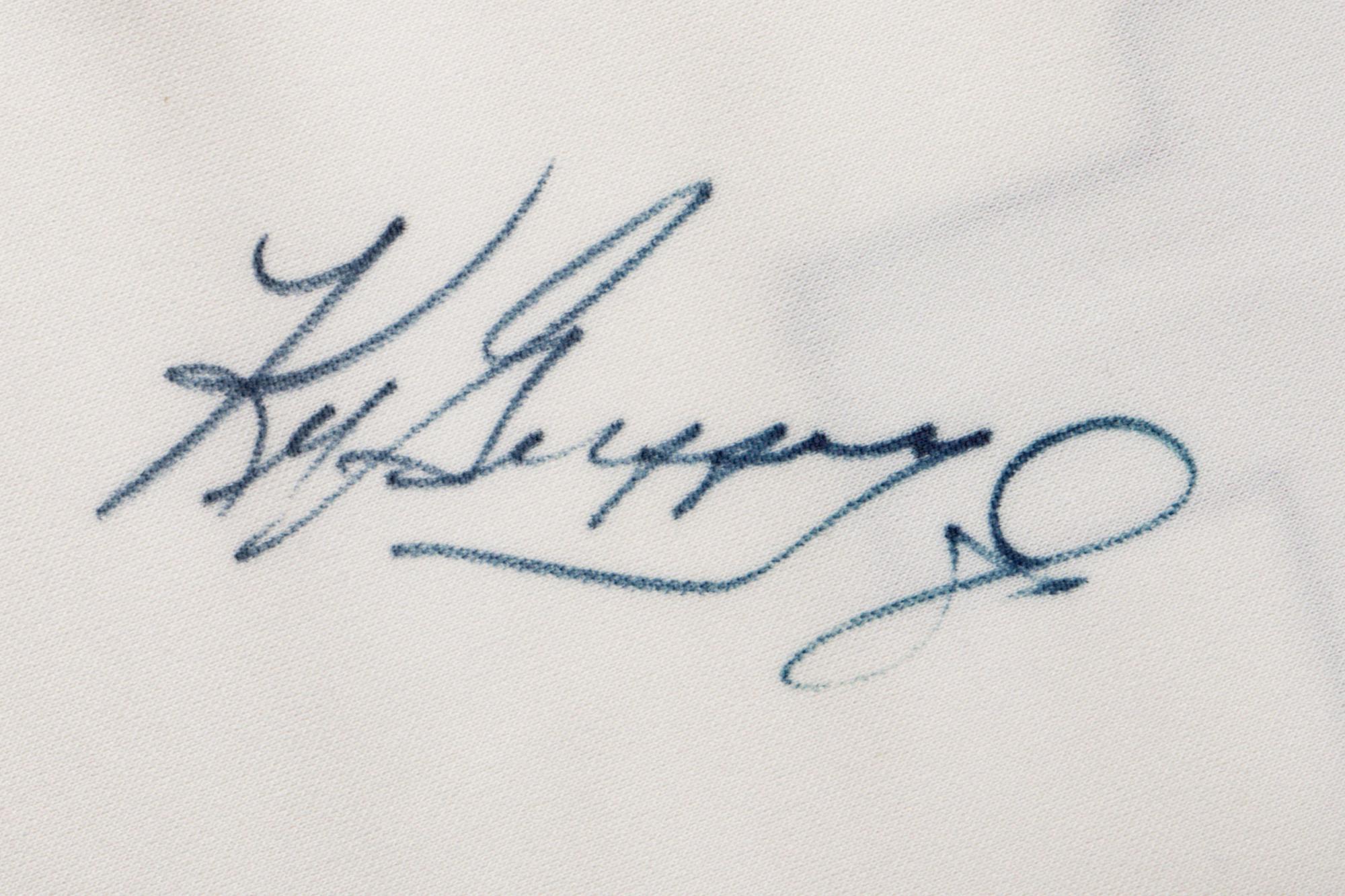 A Ken Griffey Jr. Signed Autograph Seattle Mariners Jersey (Beckett Authentication Services)