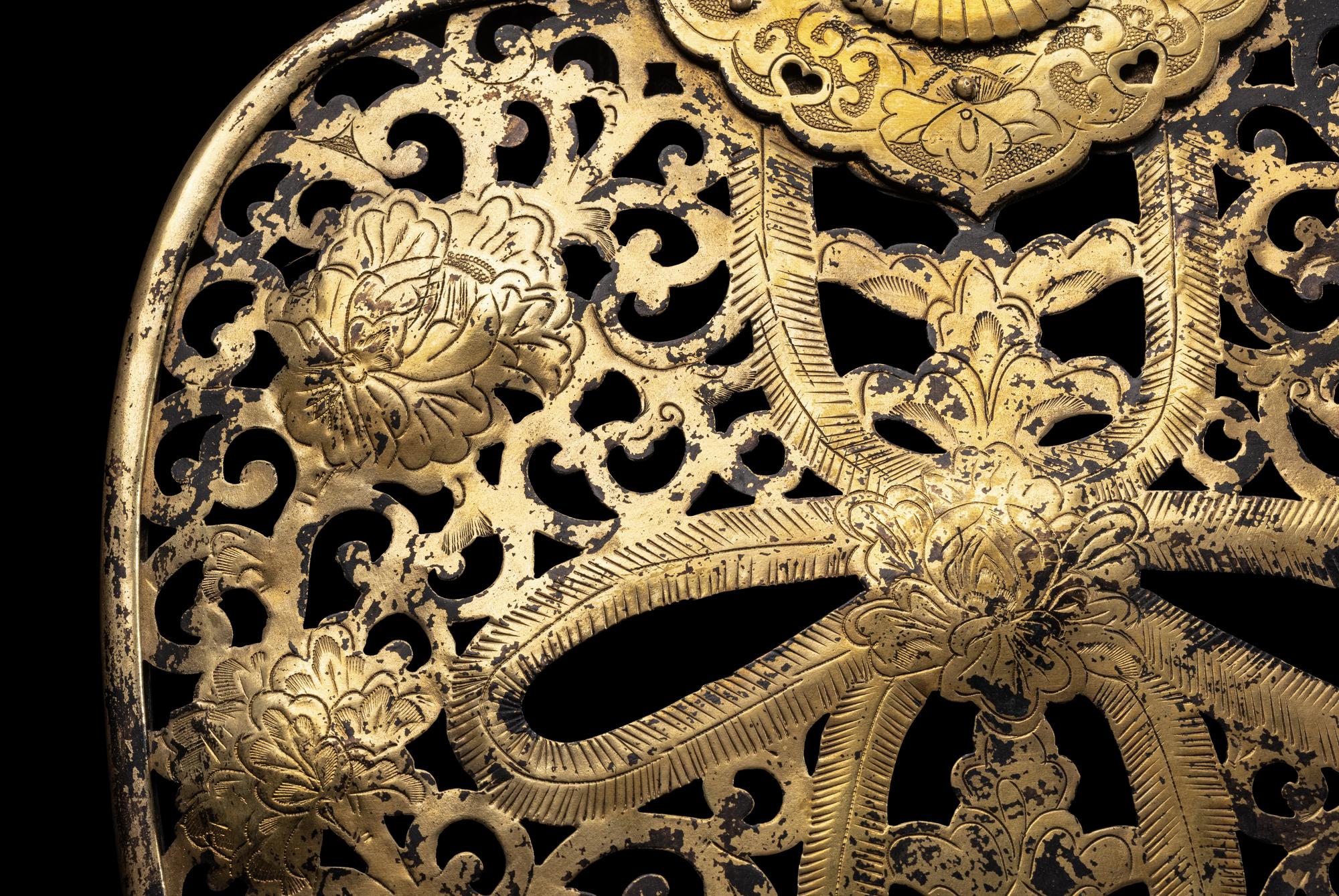 A Japanese Gilt Bronze Flower Garland Temple Decoration, Keman , Edo Period 日本江戶時代 銅鎏金華鬘