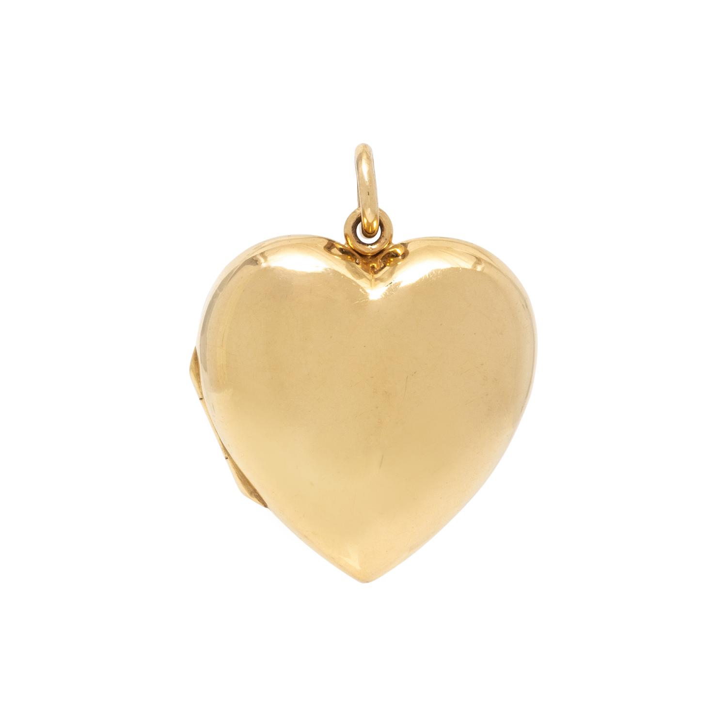 TIFFANY & CO., YELLOW GOLD HEART LOCKET