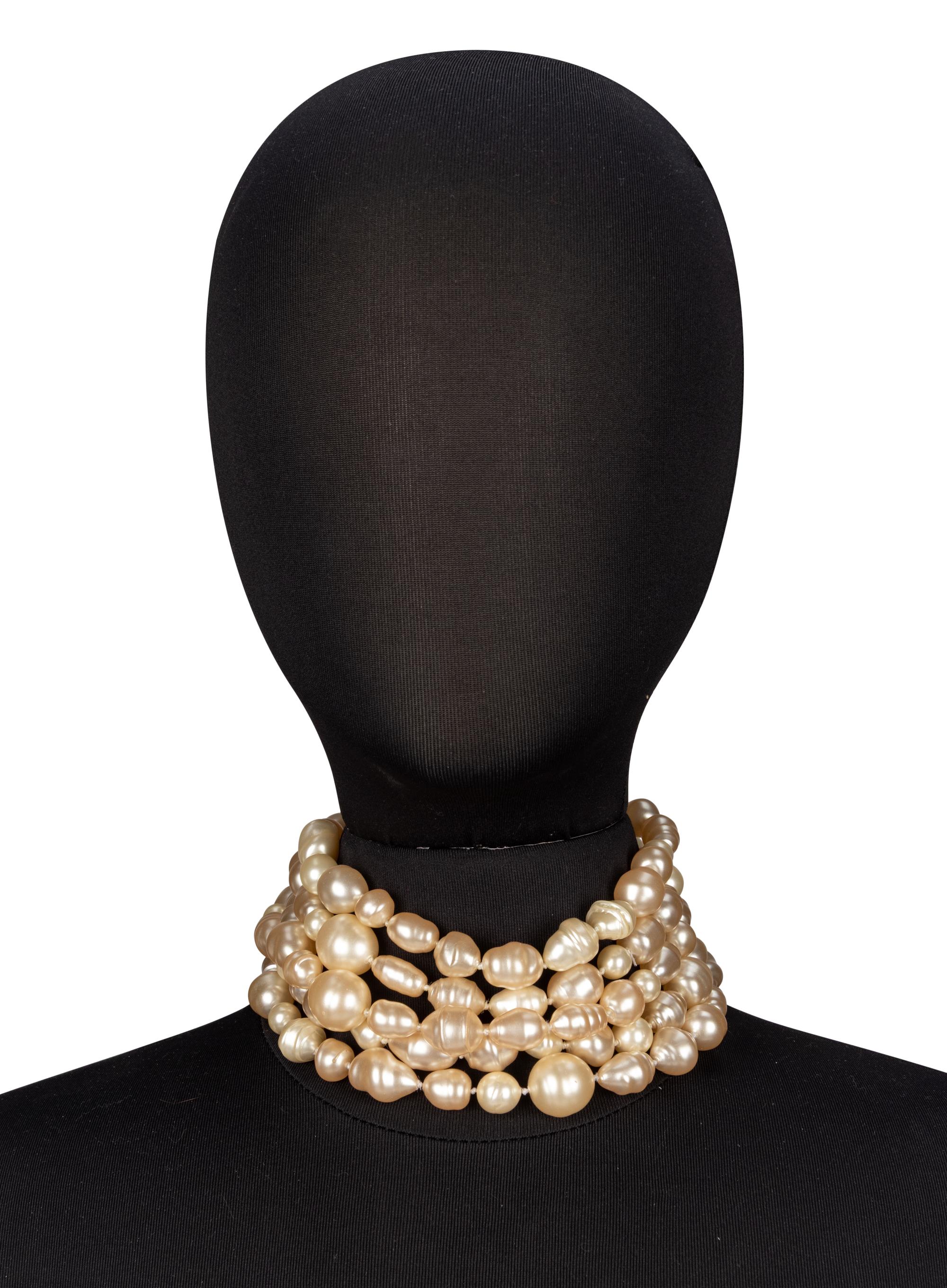 Chanel, Gripoix Pearl Collar Necklace