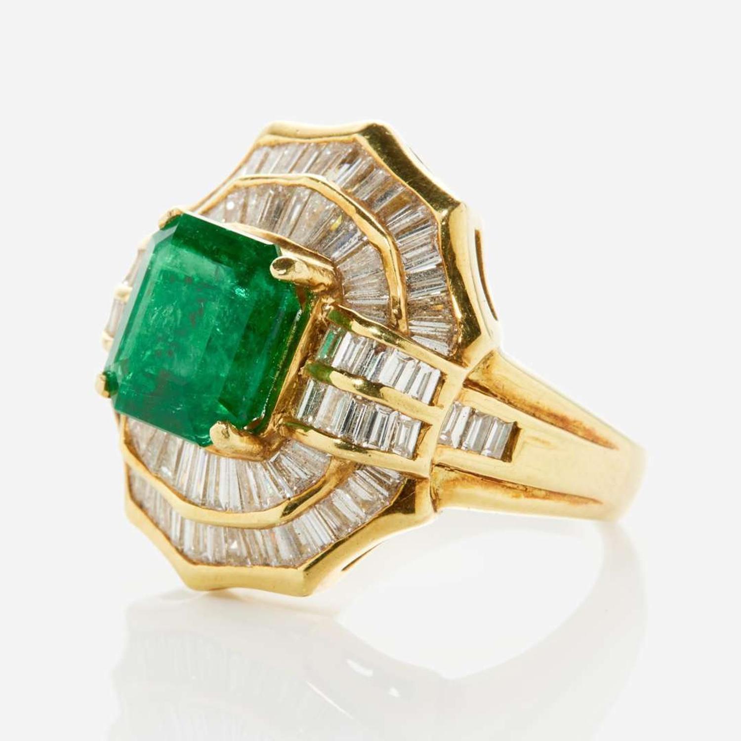 An 18K Yellow Gold, Emerald, and Diamond Ring