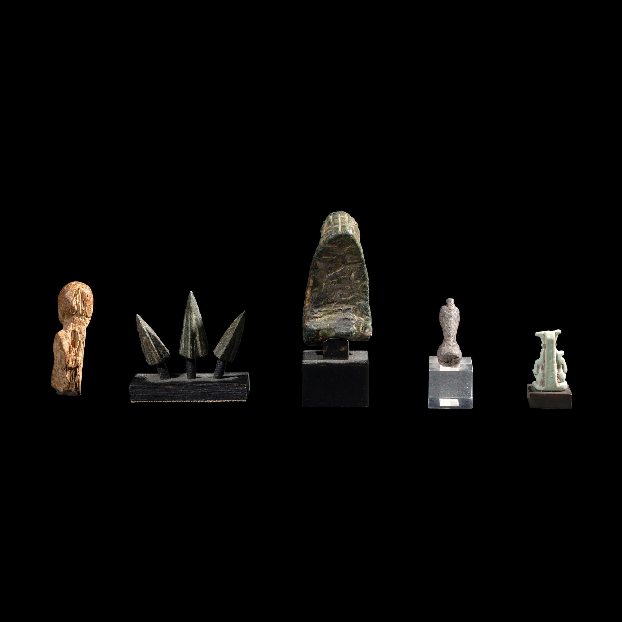 A Group of 7 Objects