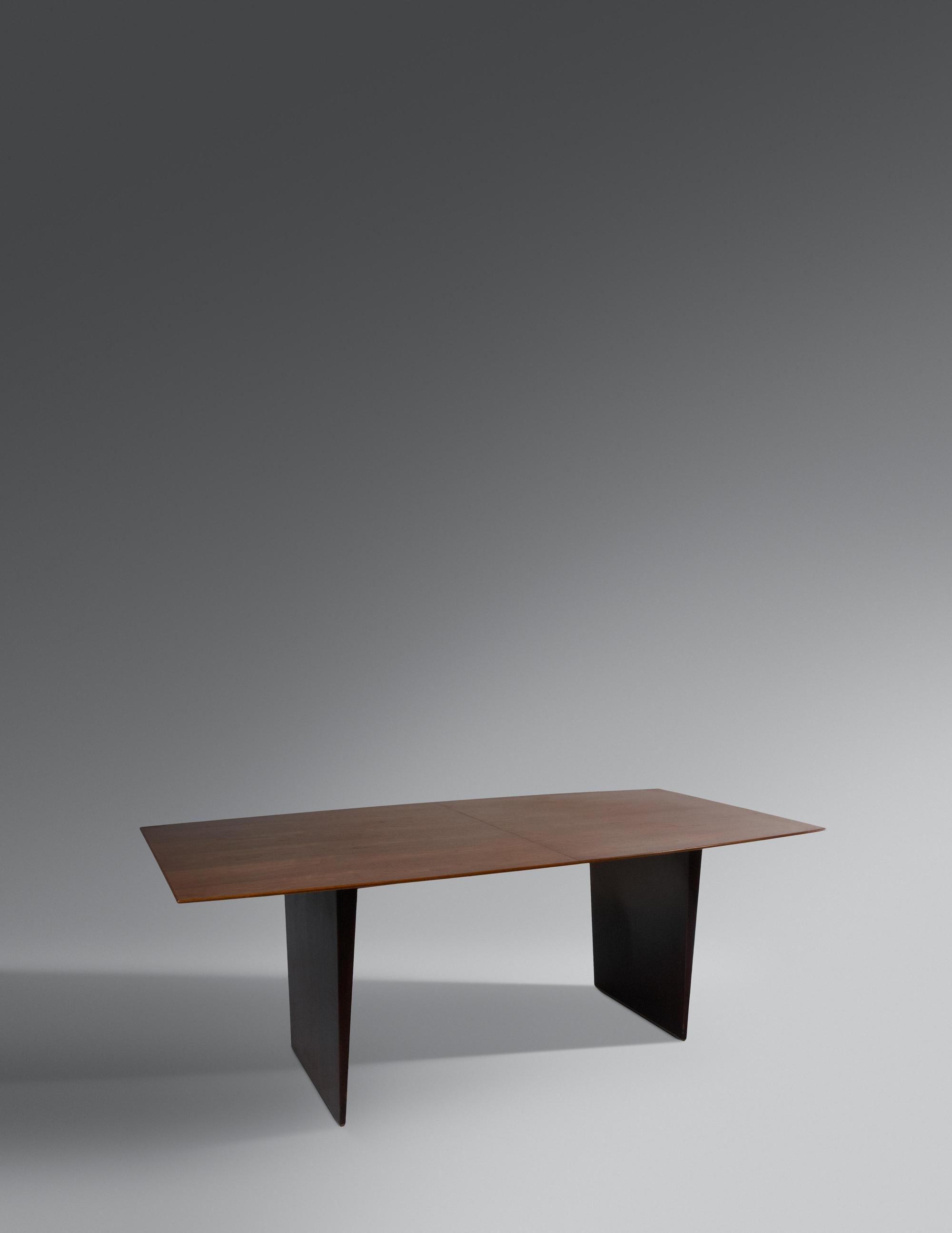 Model 5460 Dining Table with Three Leaves Dunbar, USA