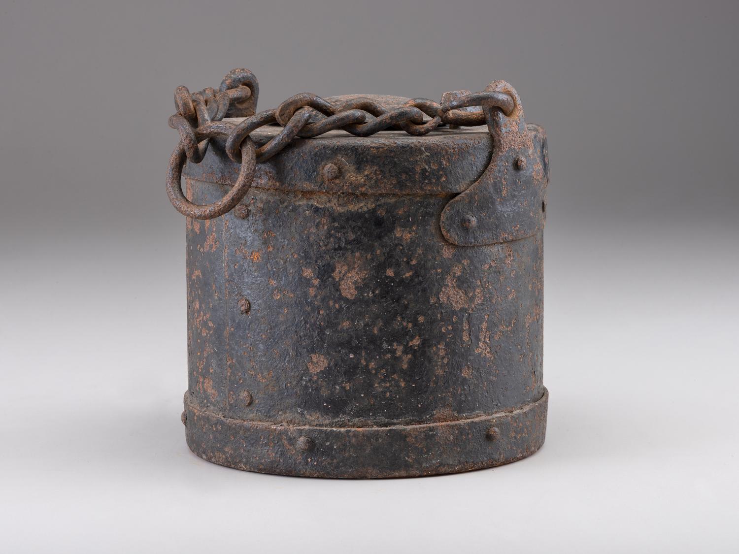 [CIVIL WAR]. Artillery grease bucket.
