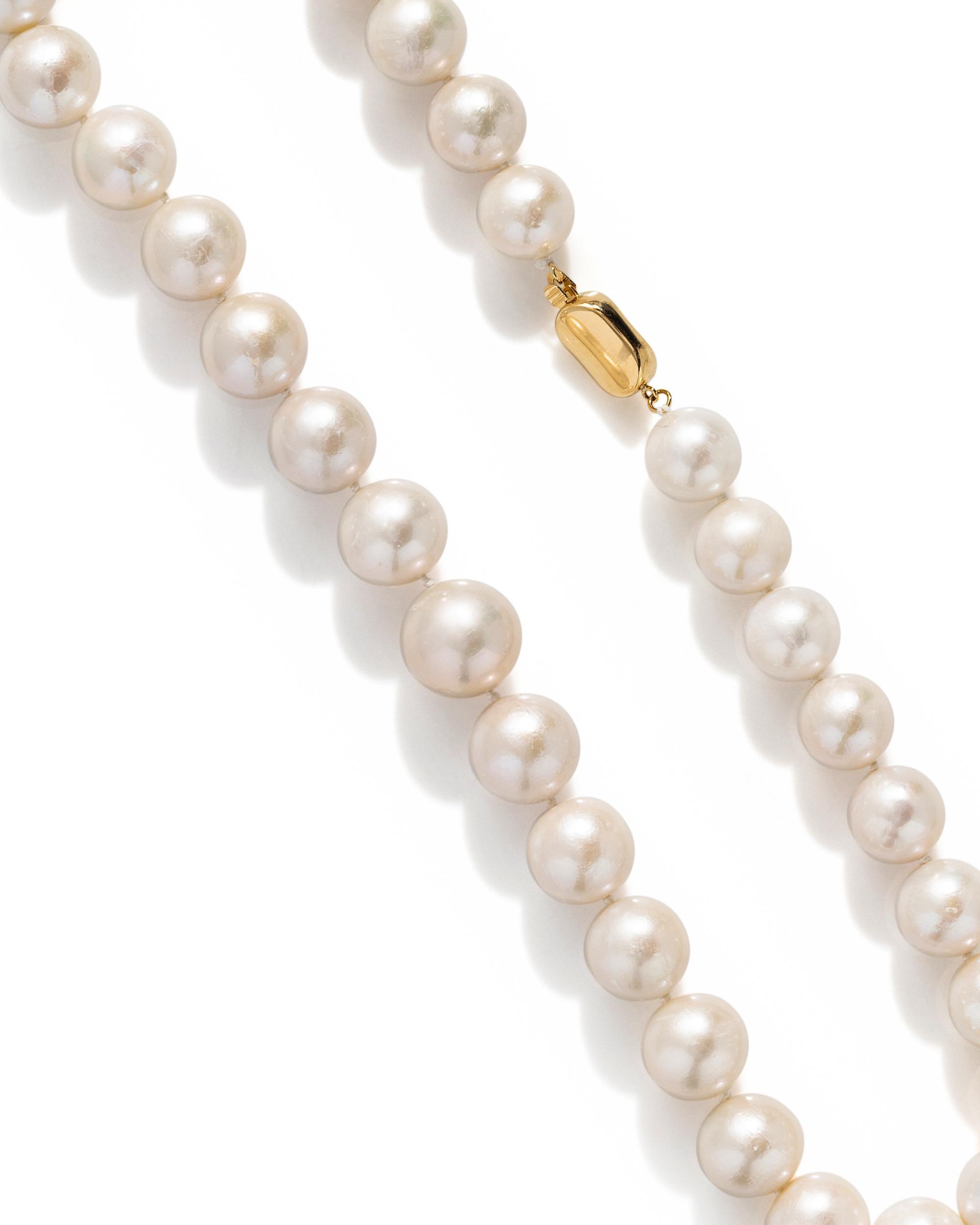 CULTURED PEARL NECKLACE