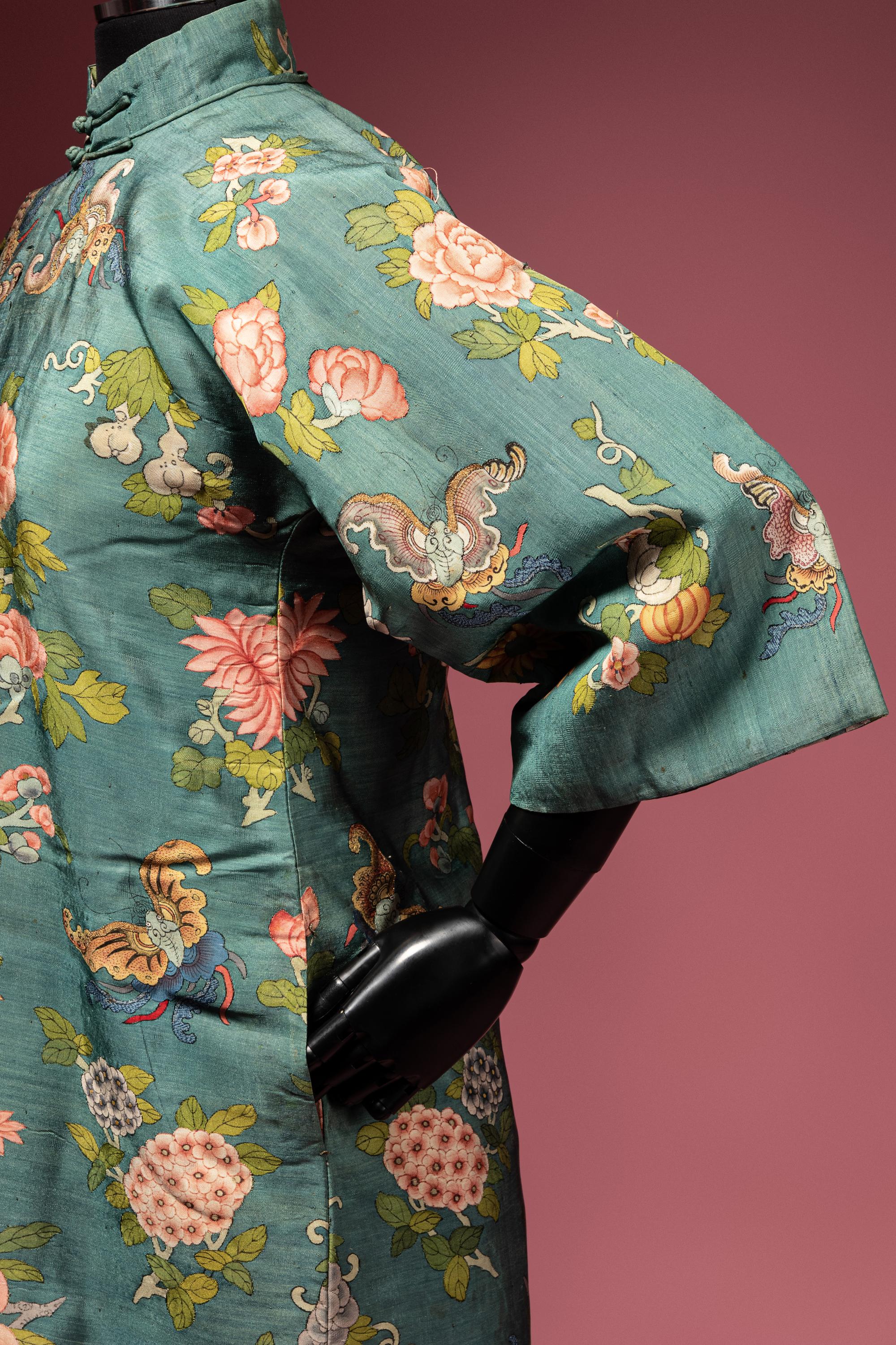 A Jade Green Ground Kesi Silk Lady's Robe, Cheongsam