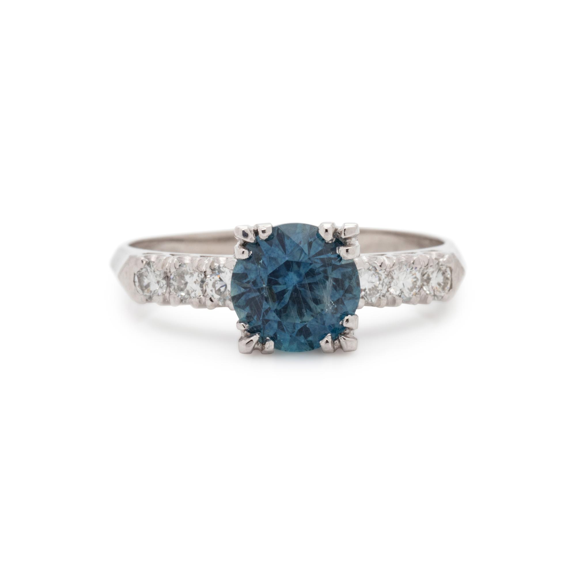SAPPHIRE AND DIAMOND RING