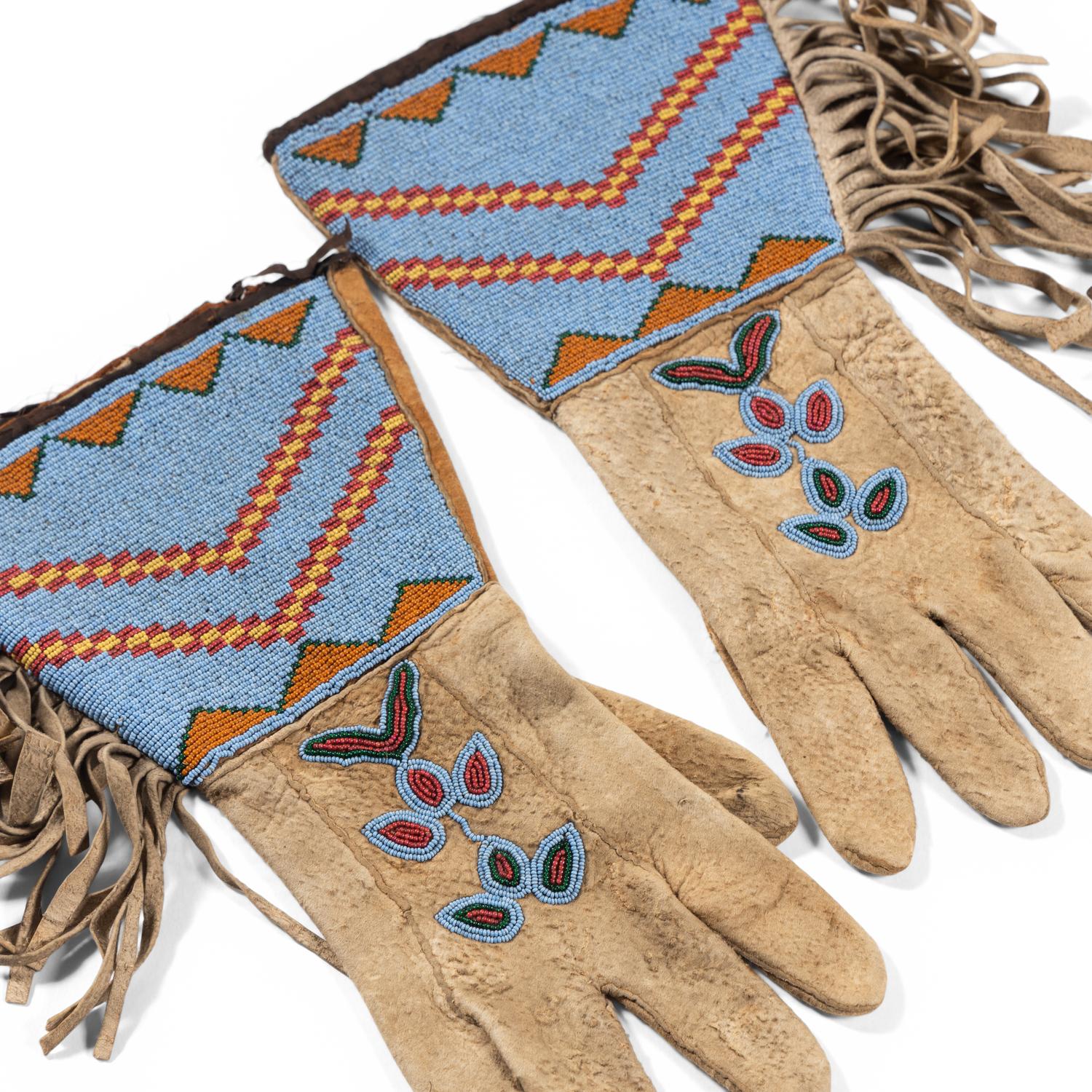 Plateau Beaded Hide Gauntlets