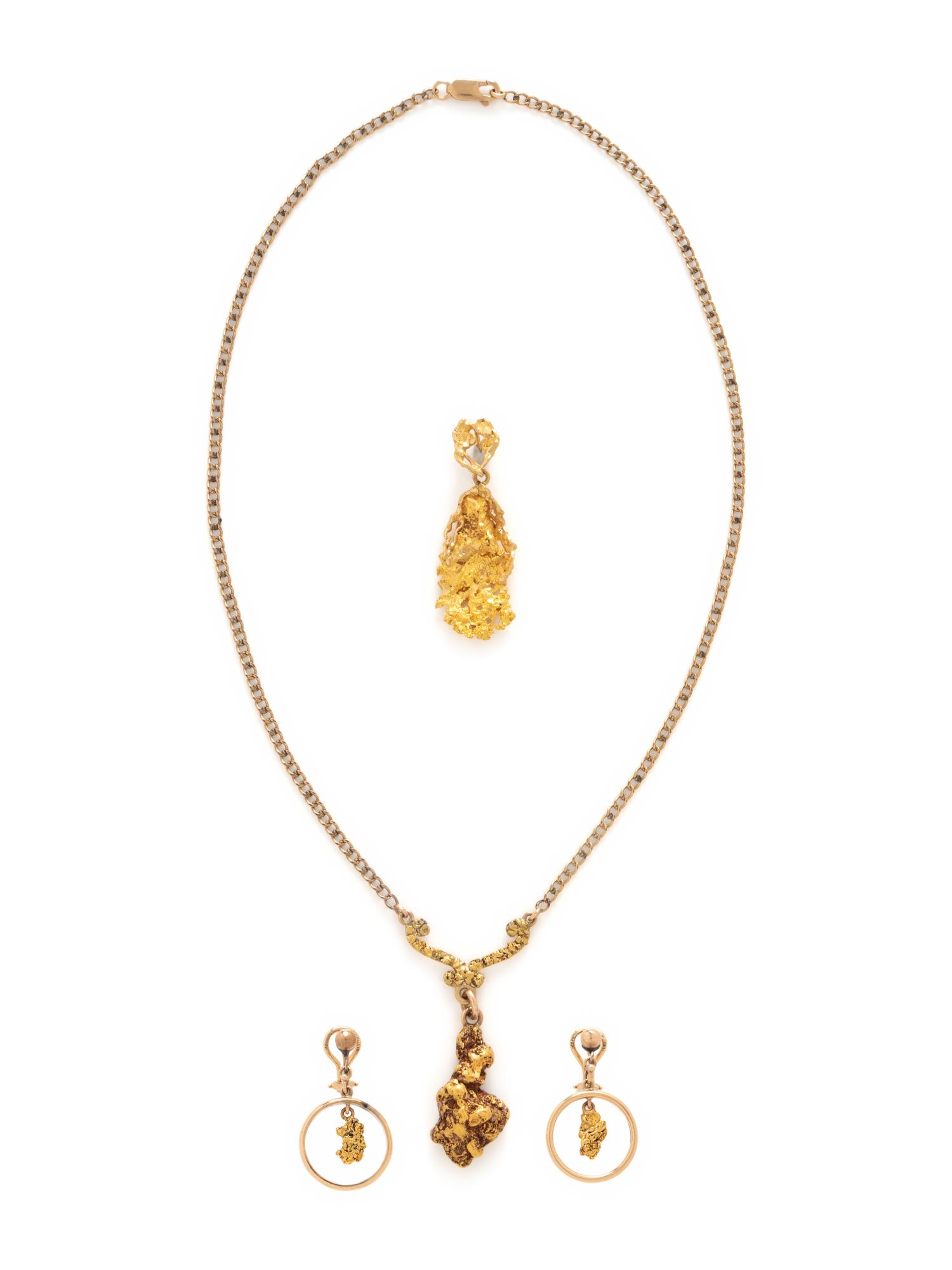 COLLECTION OF GOLD NUGGET JEWELRY