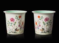 A pair of Chinese famille rose "Boys" jardinieres, six-character Guangxu mark 粉彩嬰戲花盆一對 光緒六字款