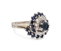 SAPPHIRE AND DIAMOND RING