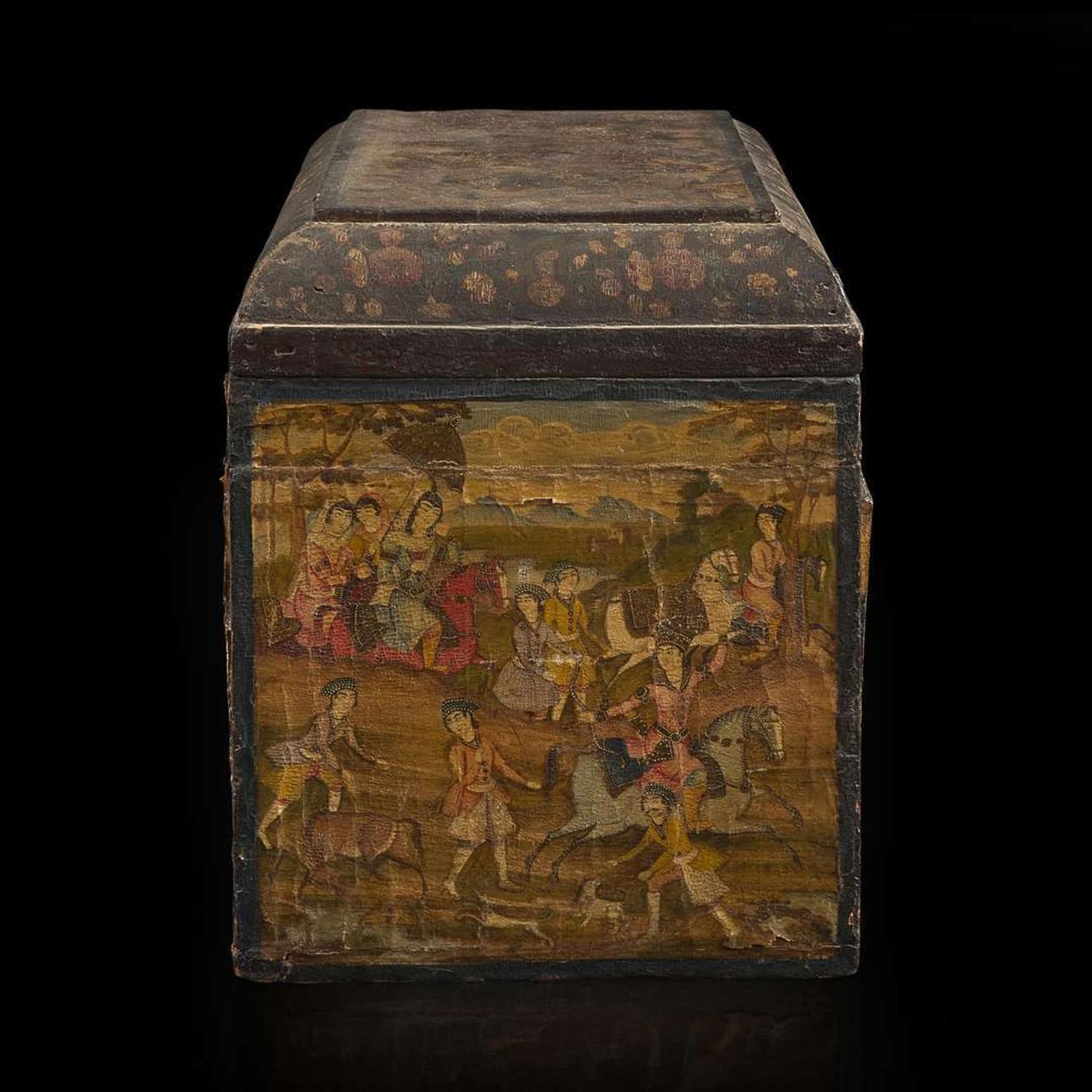 A Persian painted lacquer table chest 波斯漆器小箱 Qajar period ????